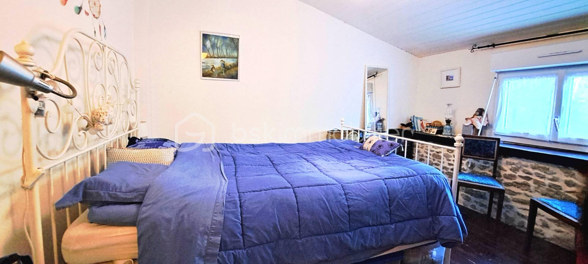 Maison de village de 109 m² - chambre 2.jpg