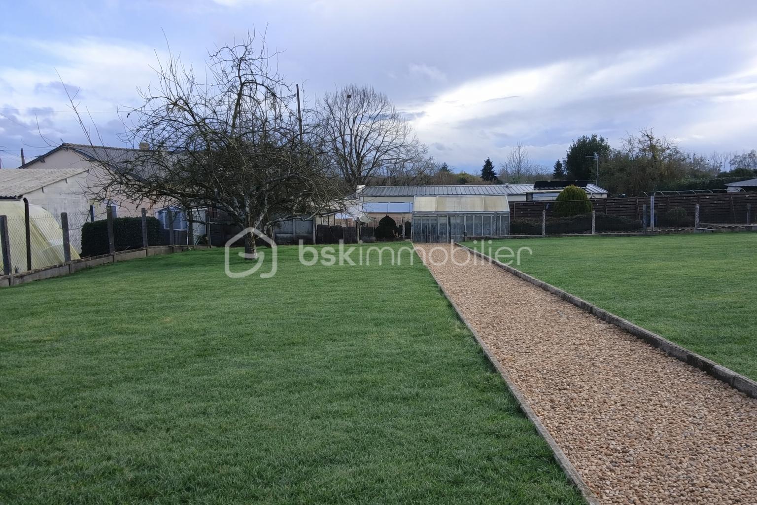 Terrain de 550 m² - Longeur 3.jpg