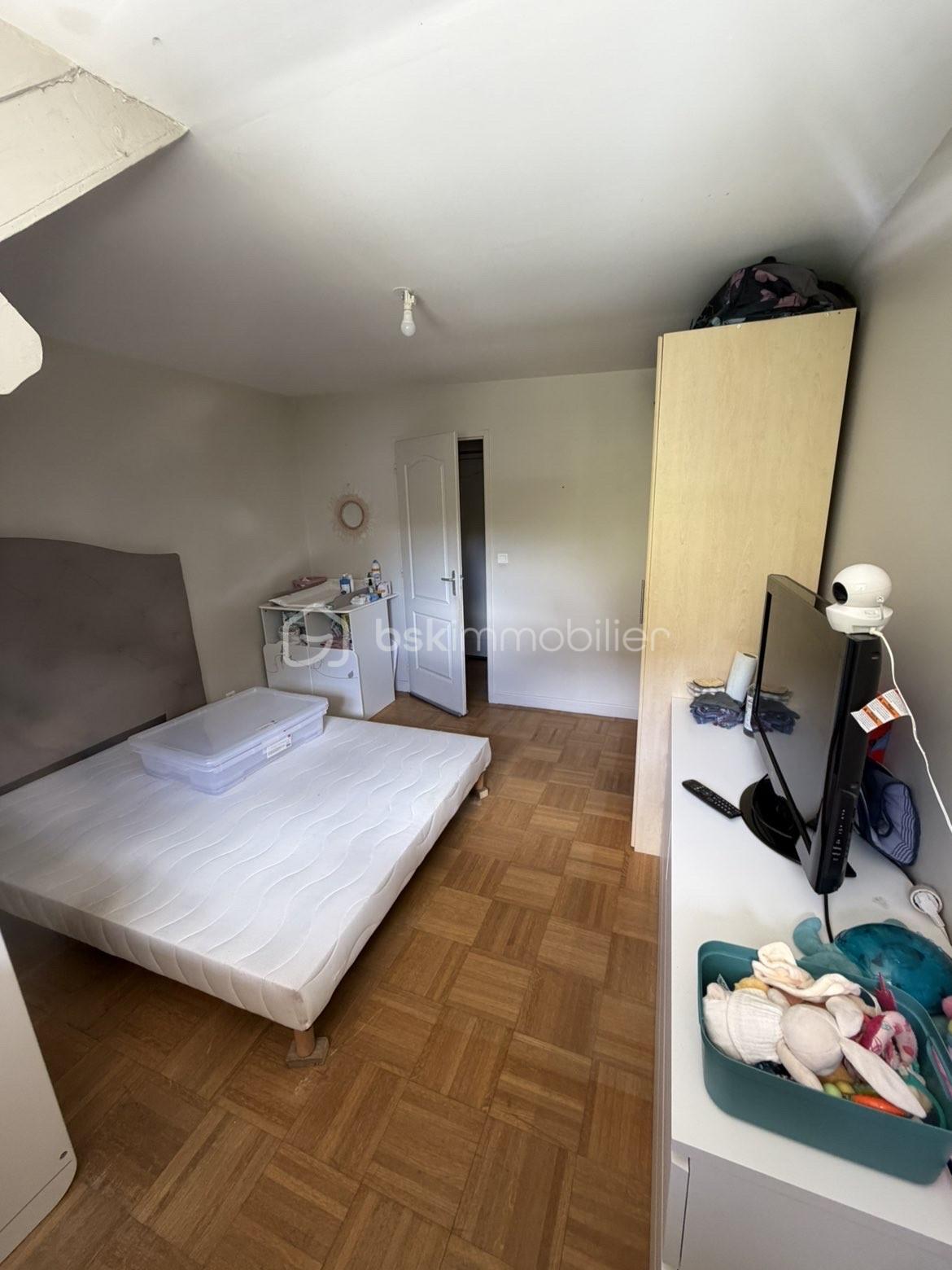 d74acb92-9ade-47cd-83fa-4f4e0093a53d.jpg