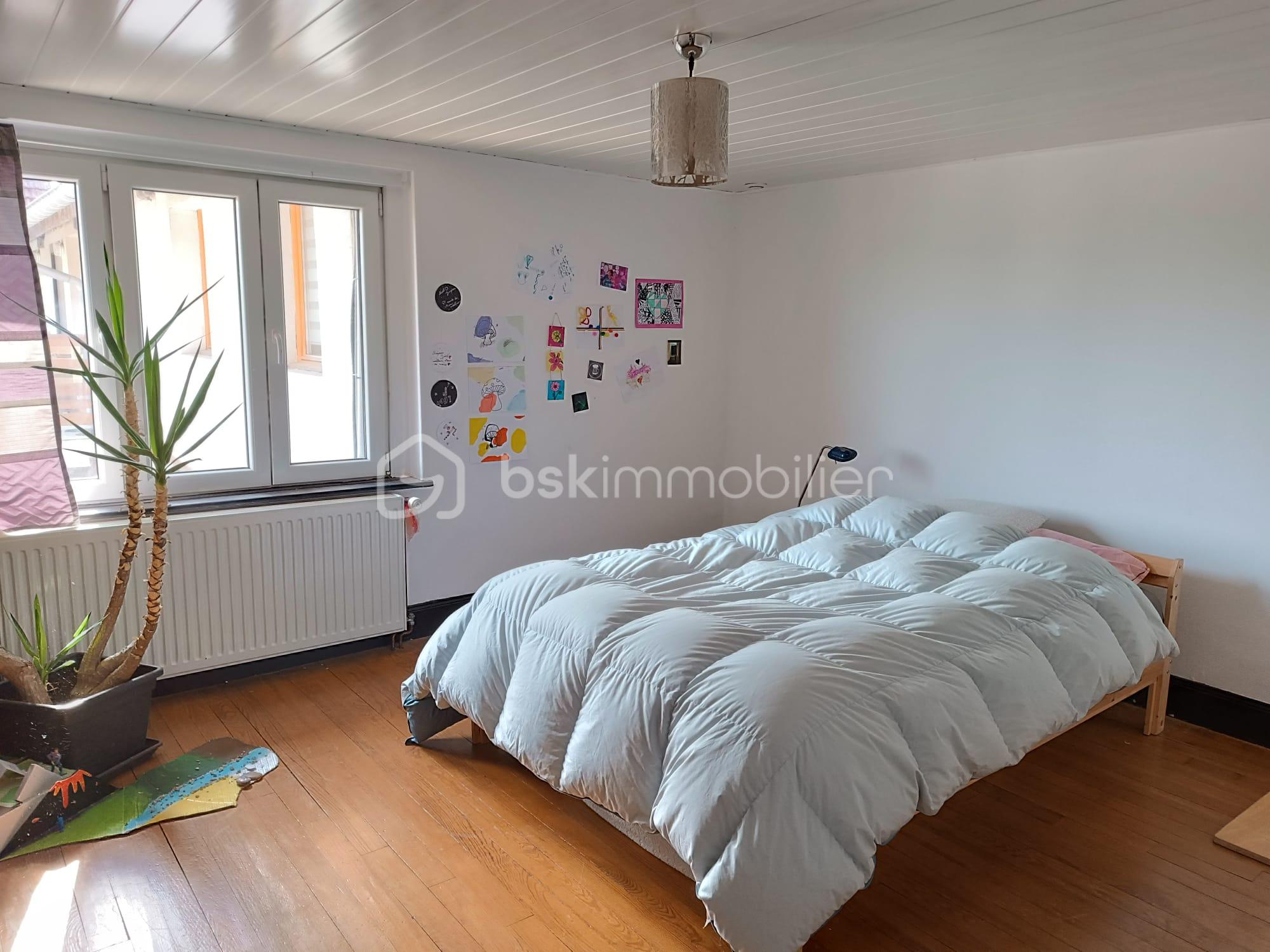 Immeuble de 321 m² - CHAMBRE ANNE.jpg