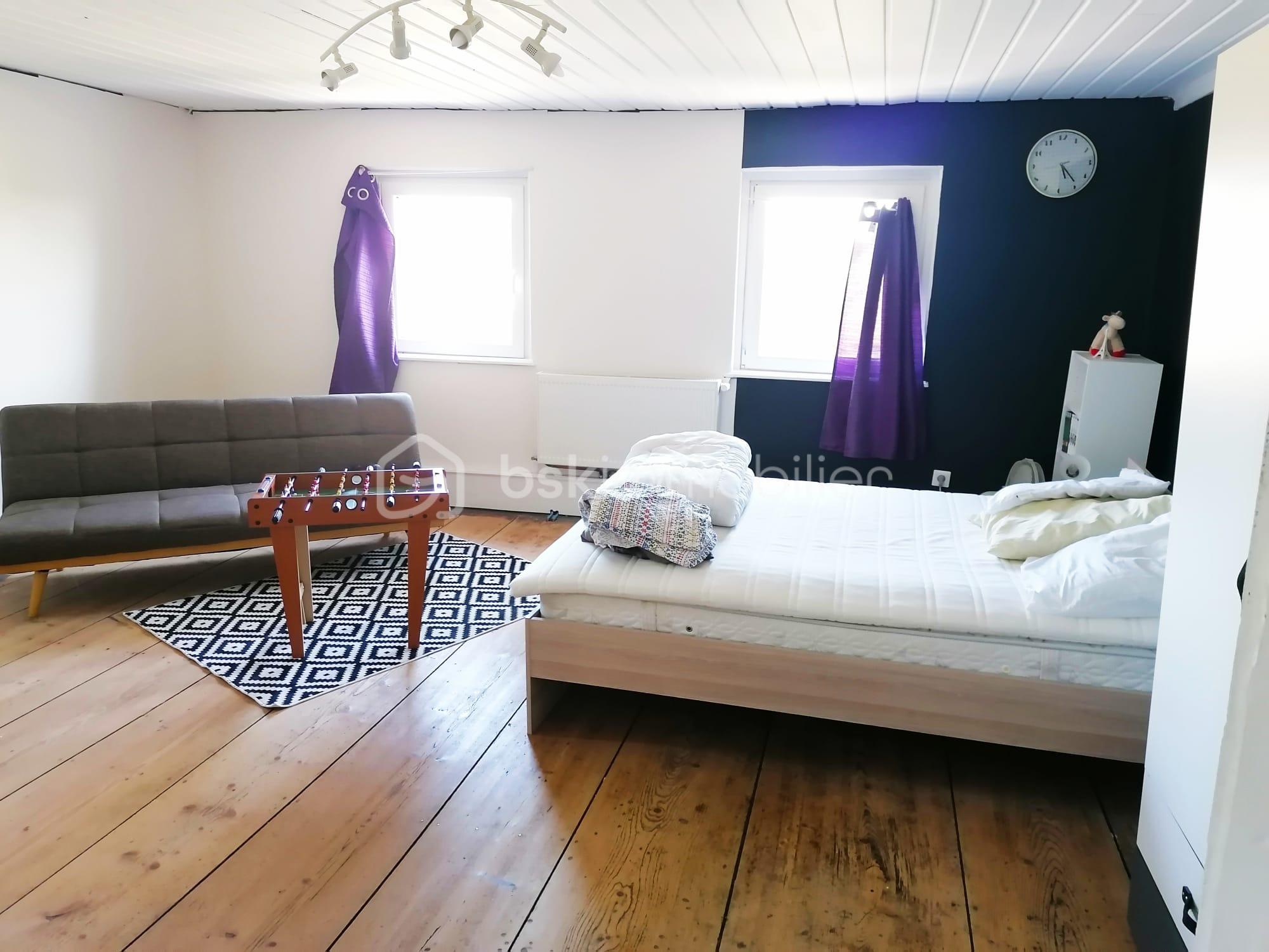Immeuble de 321 m² - CHAMBRE MANI.jpg