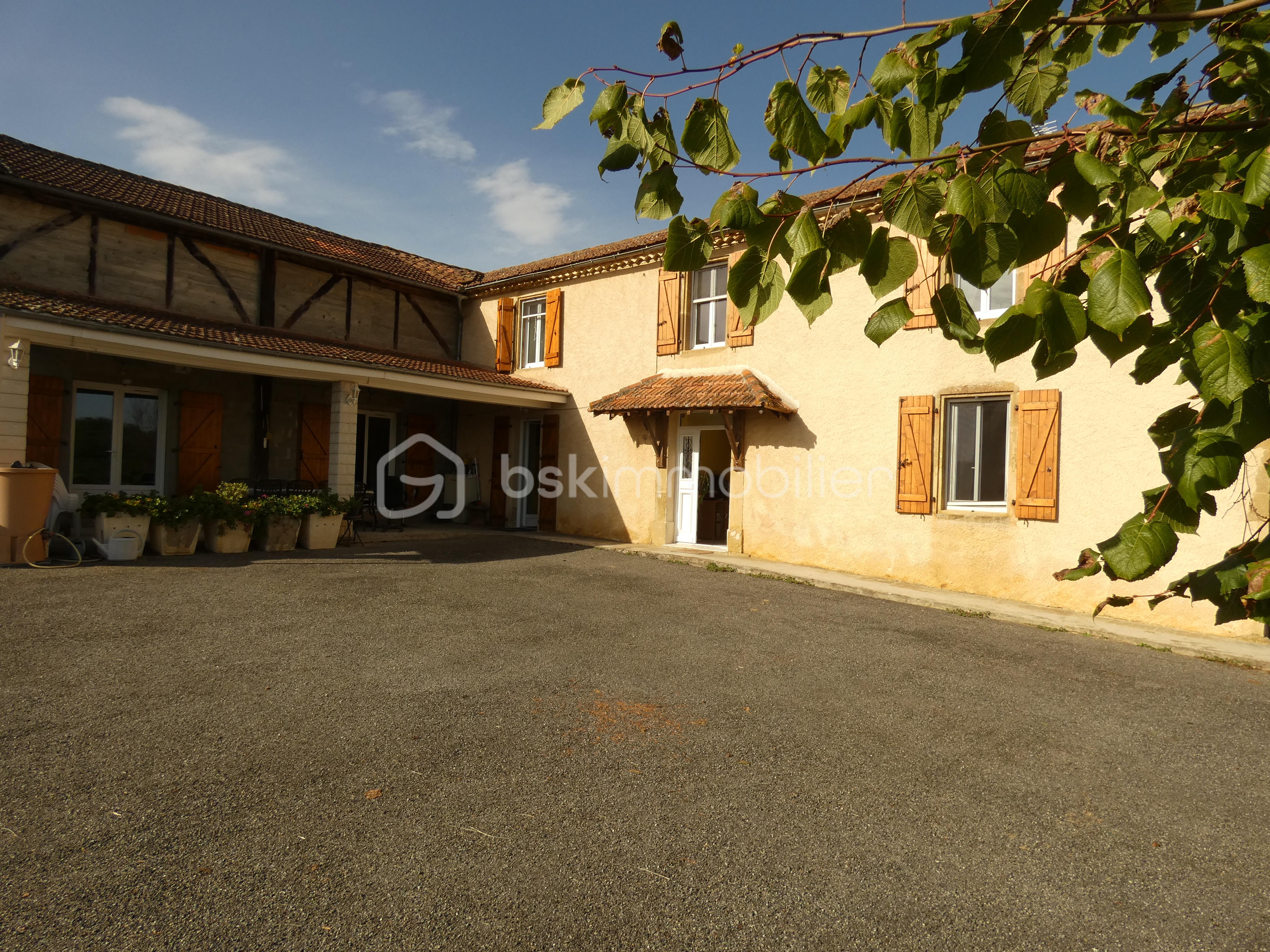 Maison longere de 201 m² - P1000388.JPG