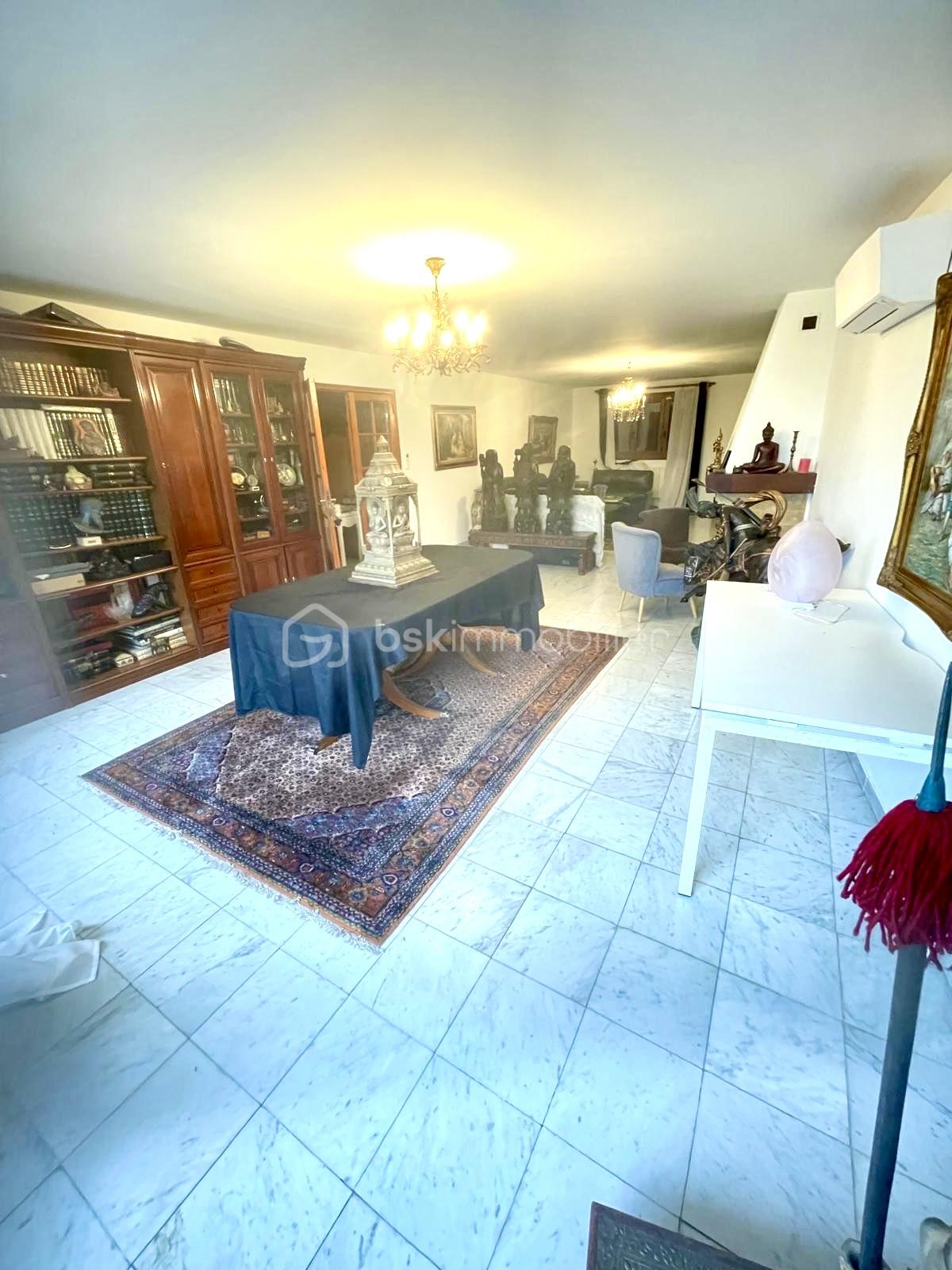 Maison de 245 m² - 0066e703-e48a-46d9-b8d0-5e8a5f6e21dc.jpg