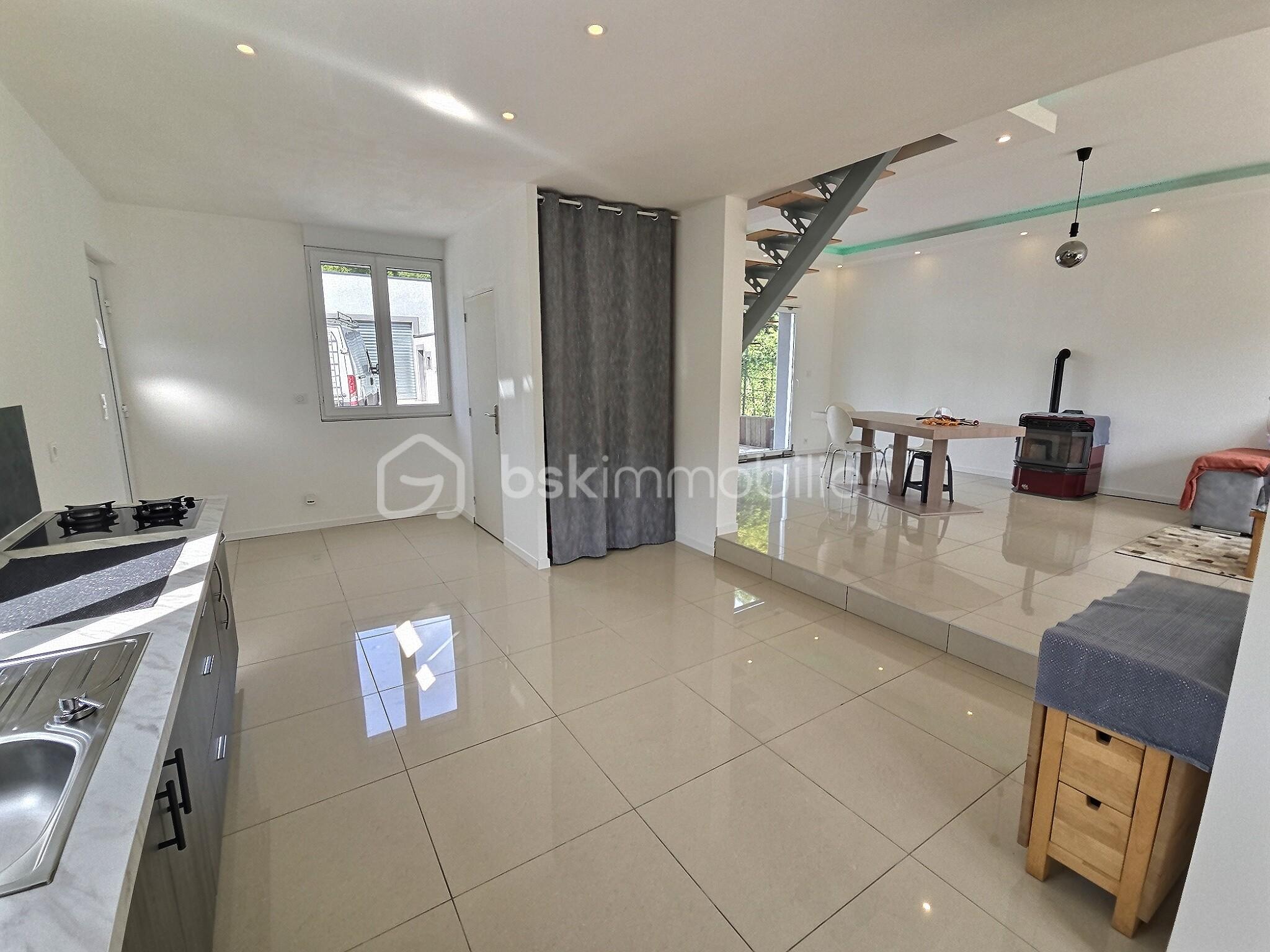 Maison de 90 m² - exposio_132973427.jpg