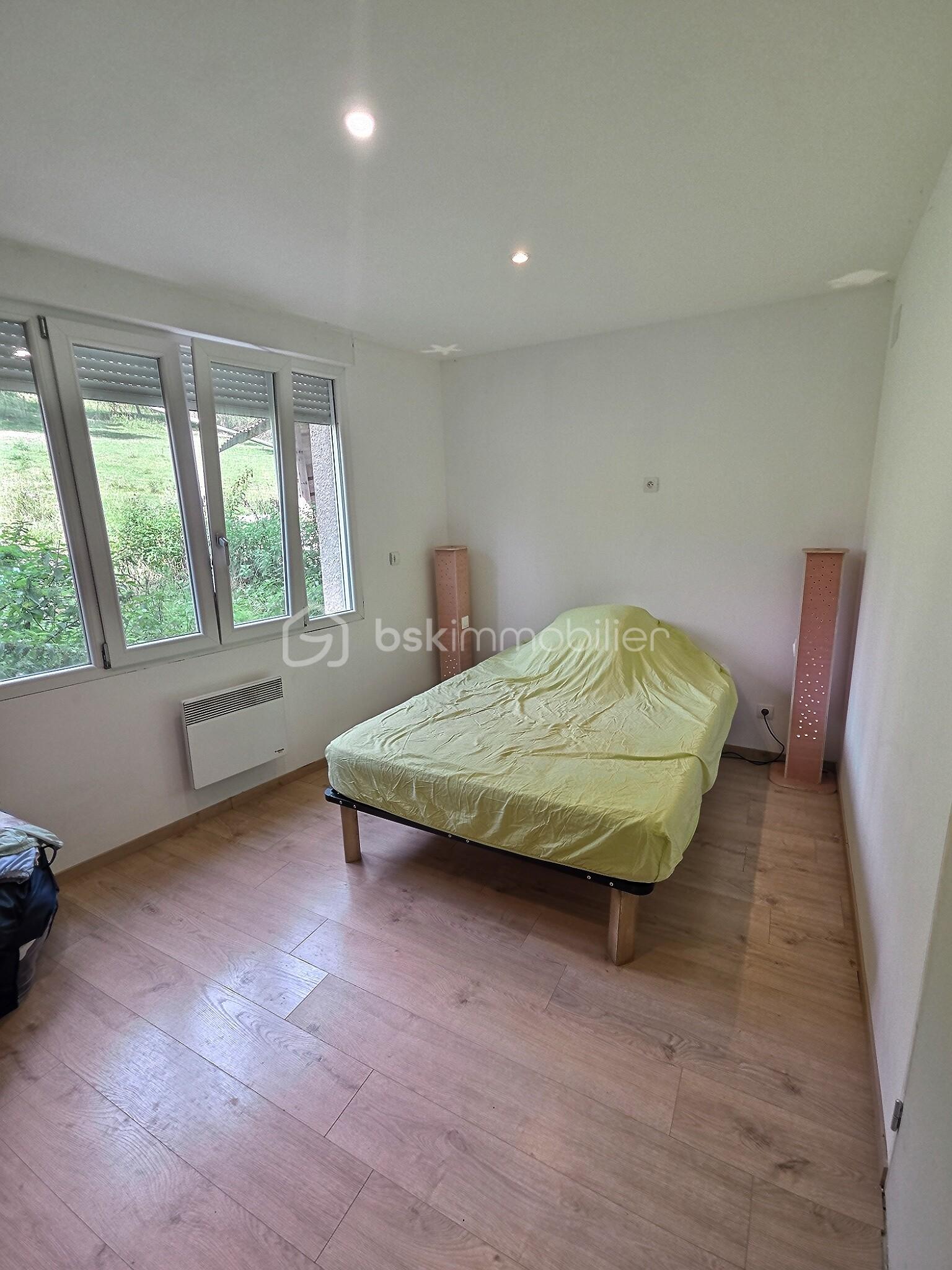 Maison de 90 m² - exposio_132973502.jpg