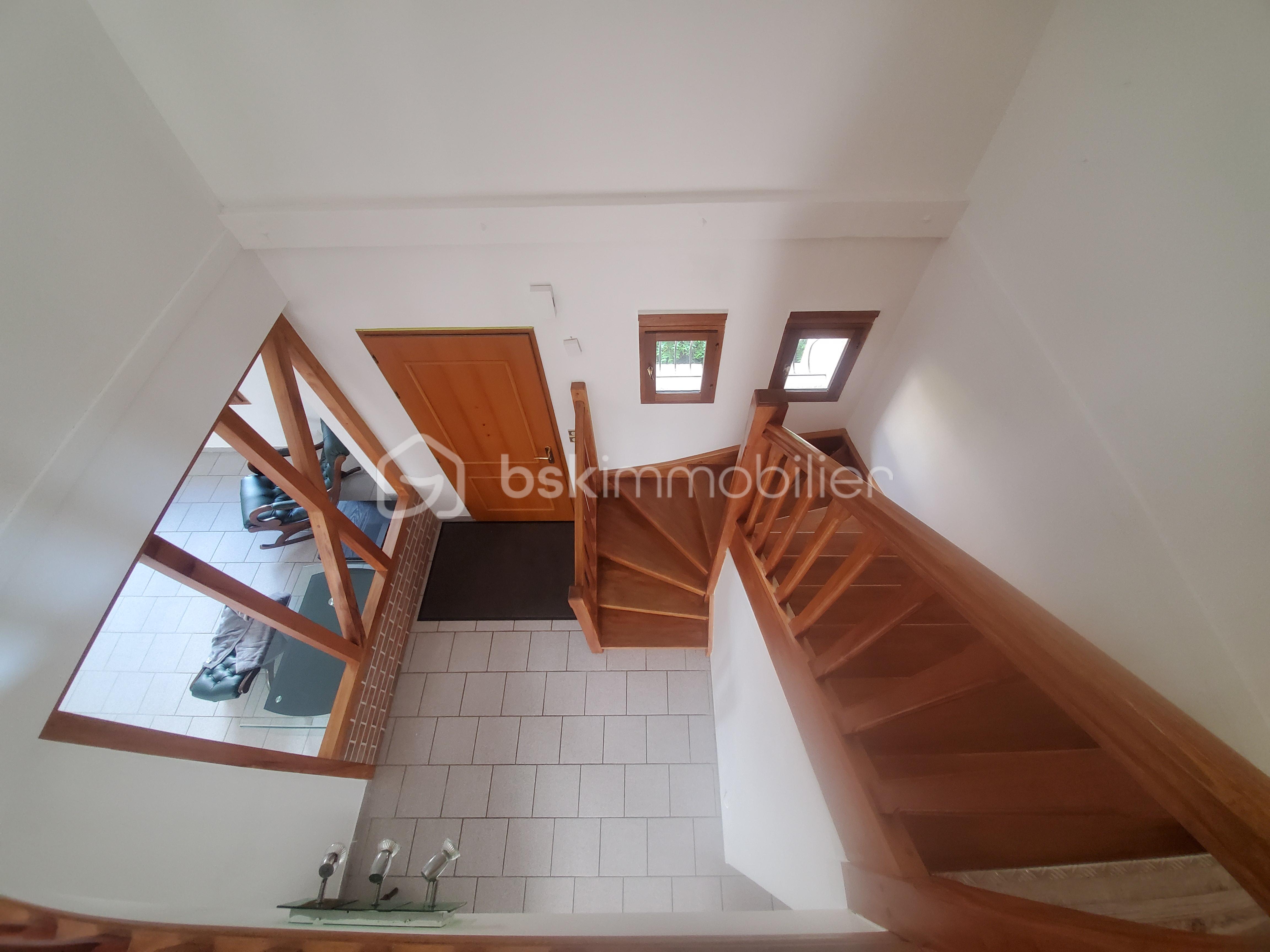 Maison traditionnelle de 122 m² - GIV THIERRY entree cathedrale.jpg