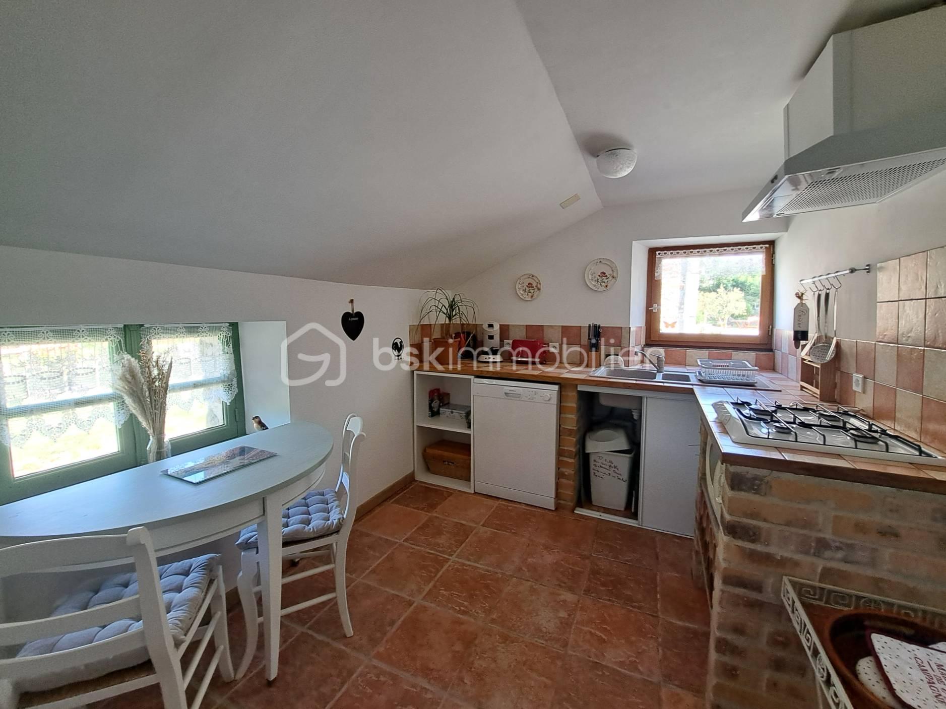 La Bergeronnette cuisine.jpg