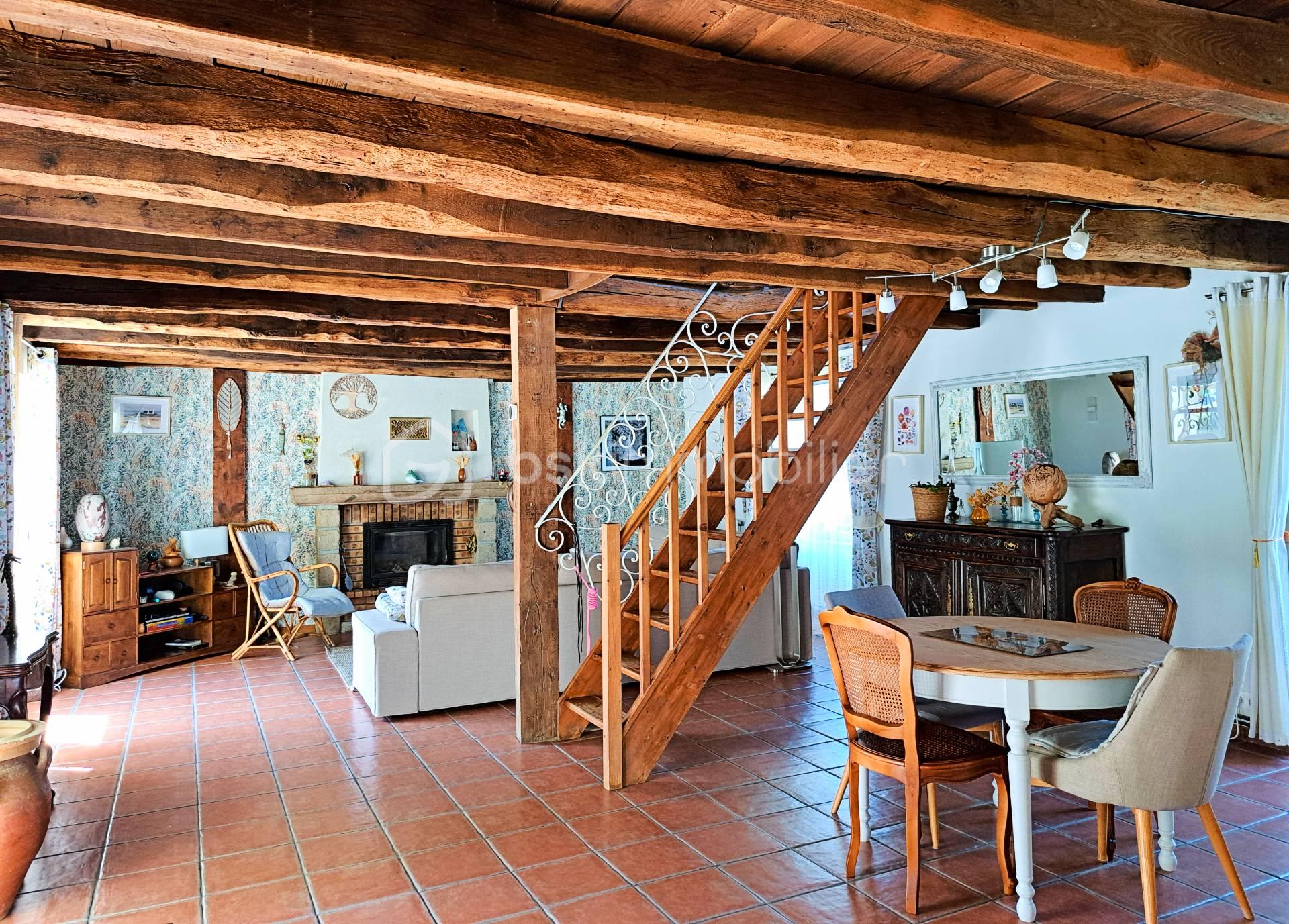 pièce de vie maison.jpg