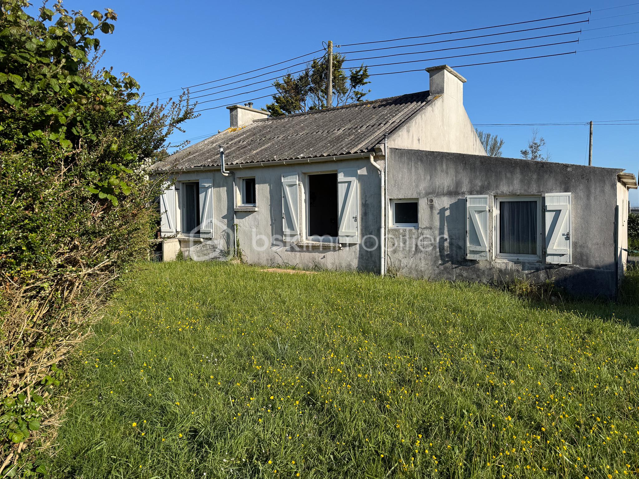 Maison 4 pièces 200 m² · à Saint-Pabu · 200 m² · 165 000 €