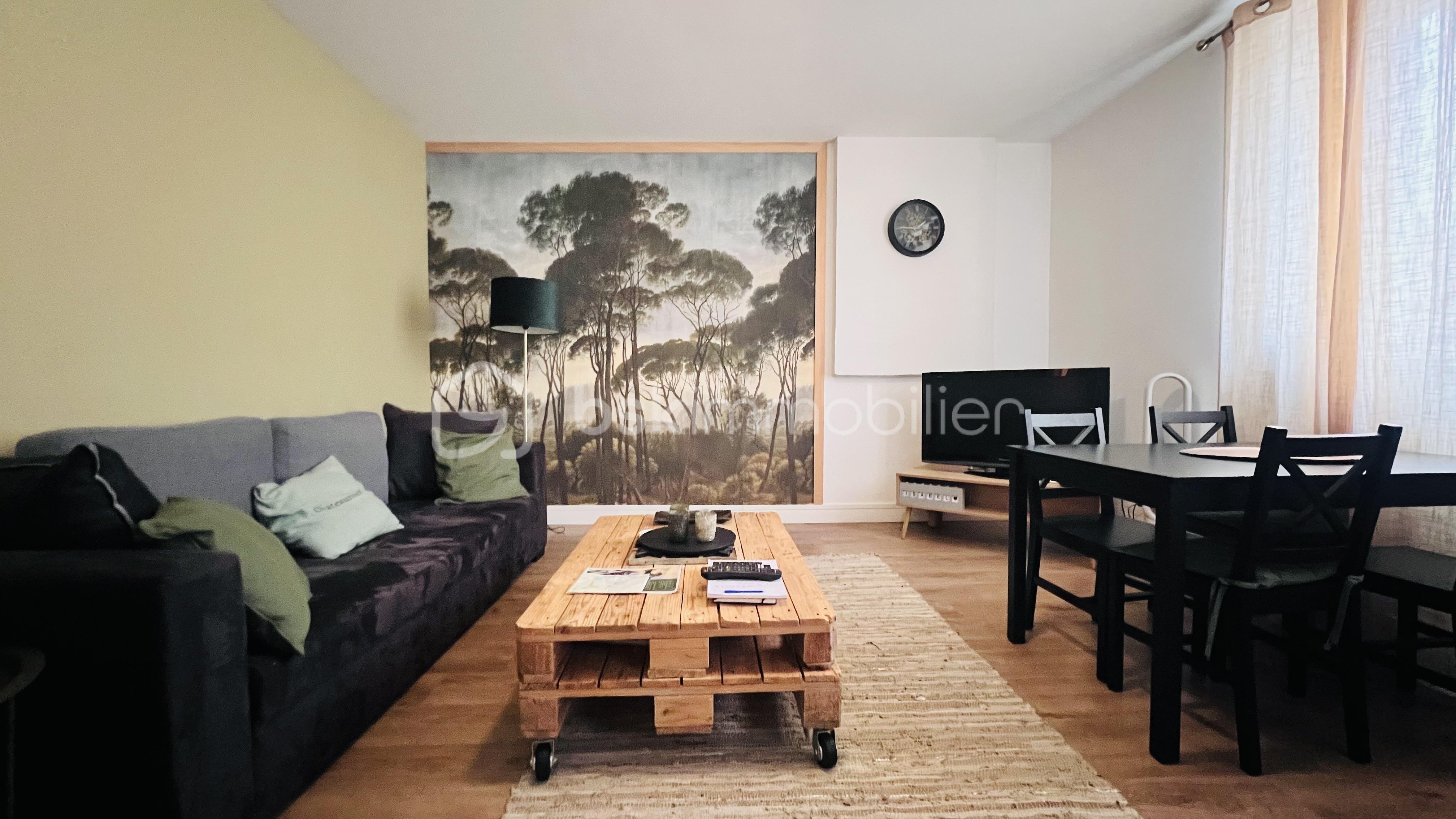 Immeuble mixte de 179 m²