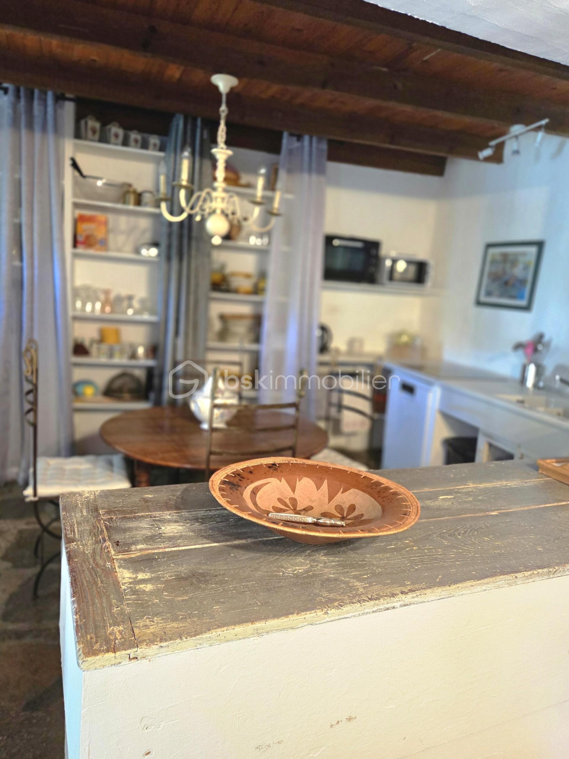Mas de 210 m² - cuisine maison 2.jpg