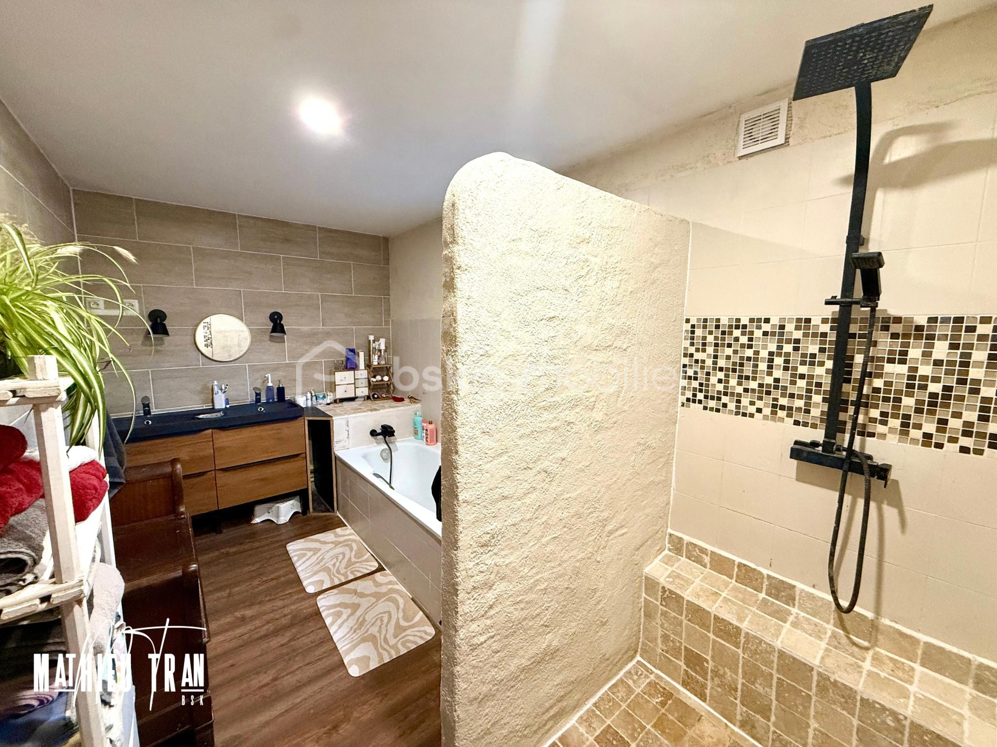 Maison de 157 m² - TERRAIN A BÂTIR.png