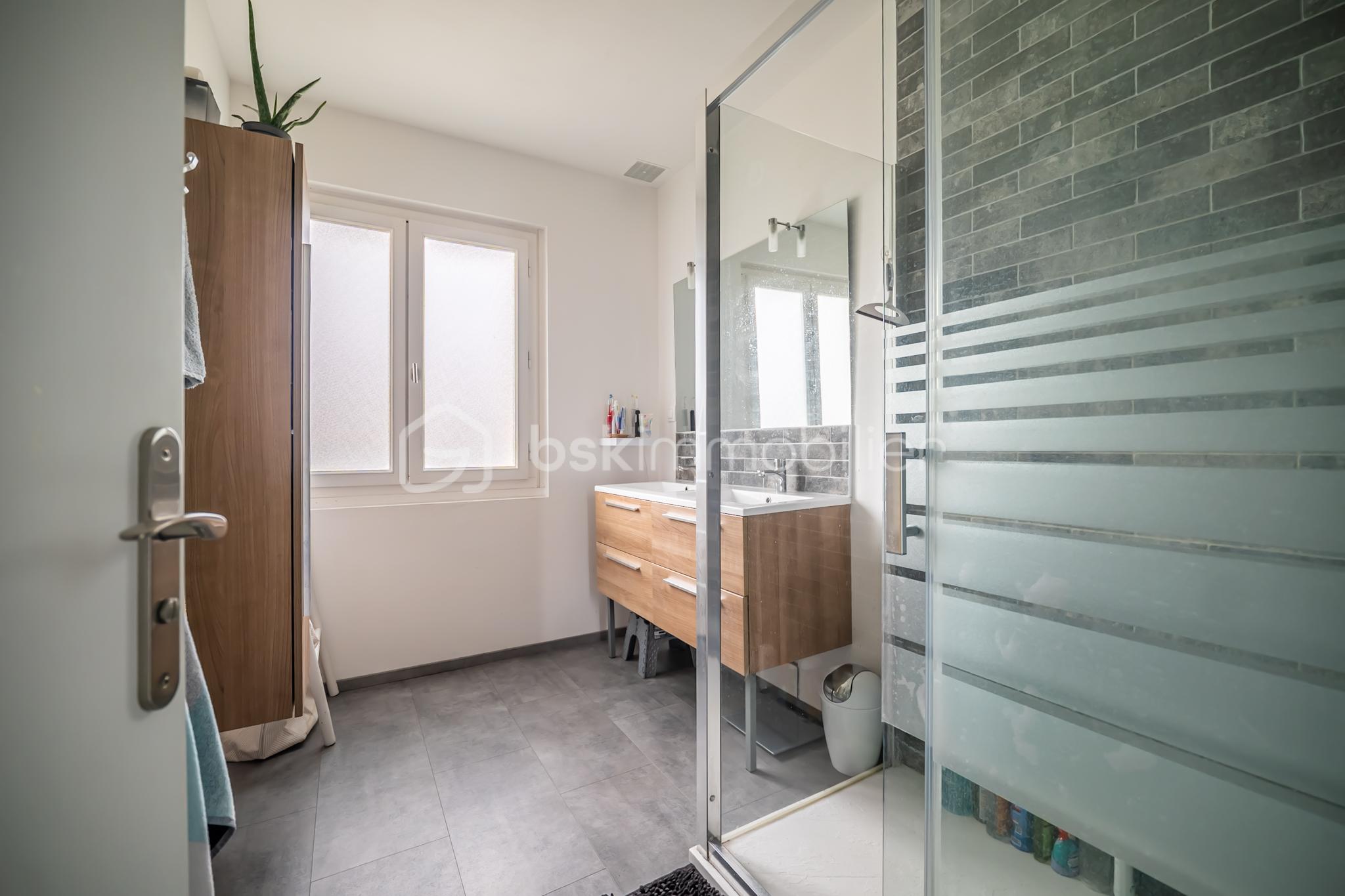 Maison traditionnelle de 139 m² - SBOUVET - BSK Immobilier n°-13.jpg