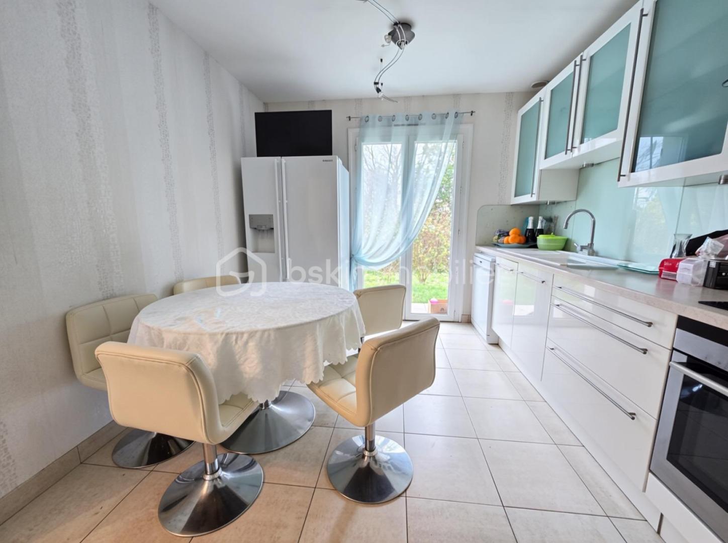 Maison traditionnelle de 110 m² - 98f7261d84d27f7-1.jpg