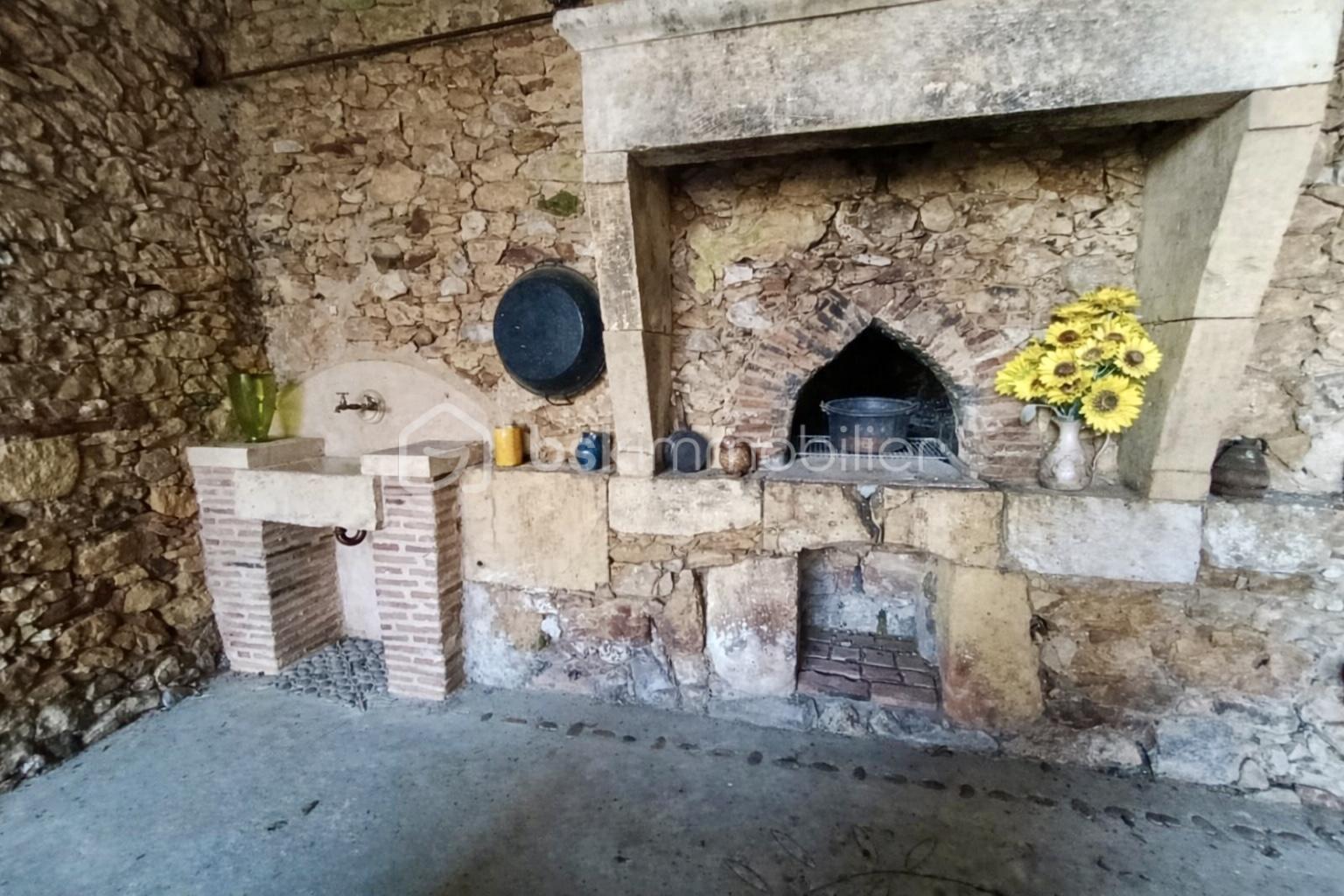 Maison en pierre de 215 m² - 151C8178-E4D8-412D-9D3D-100083EDC177.jpeg