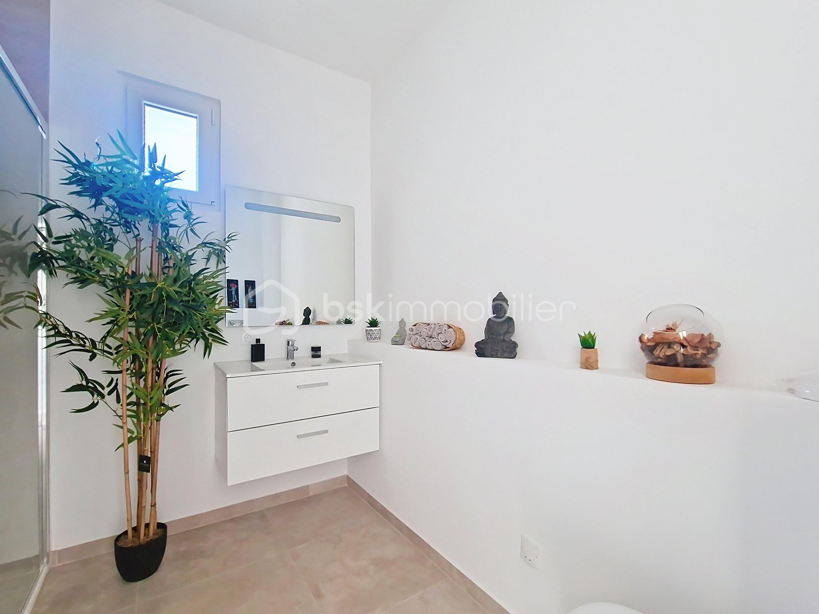 Appartement de 114,99 m² - sde etage.jpg