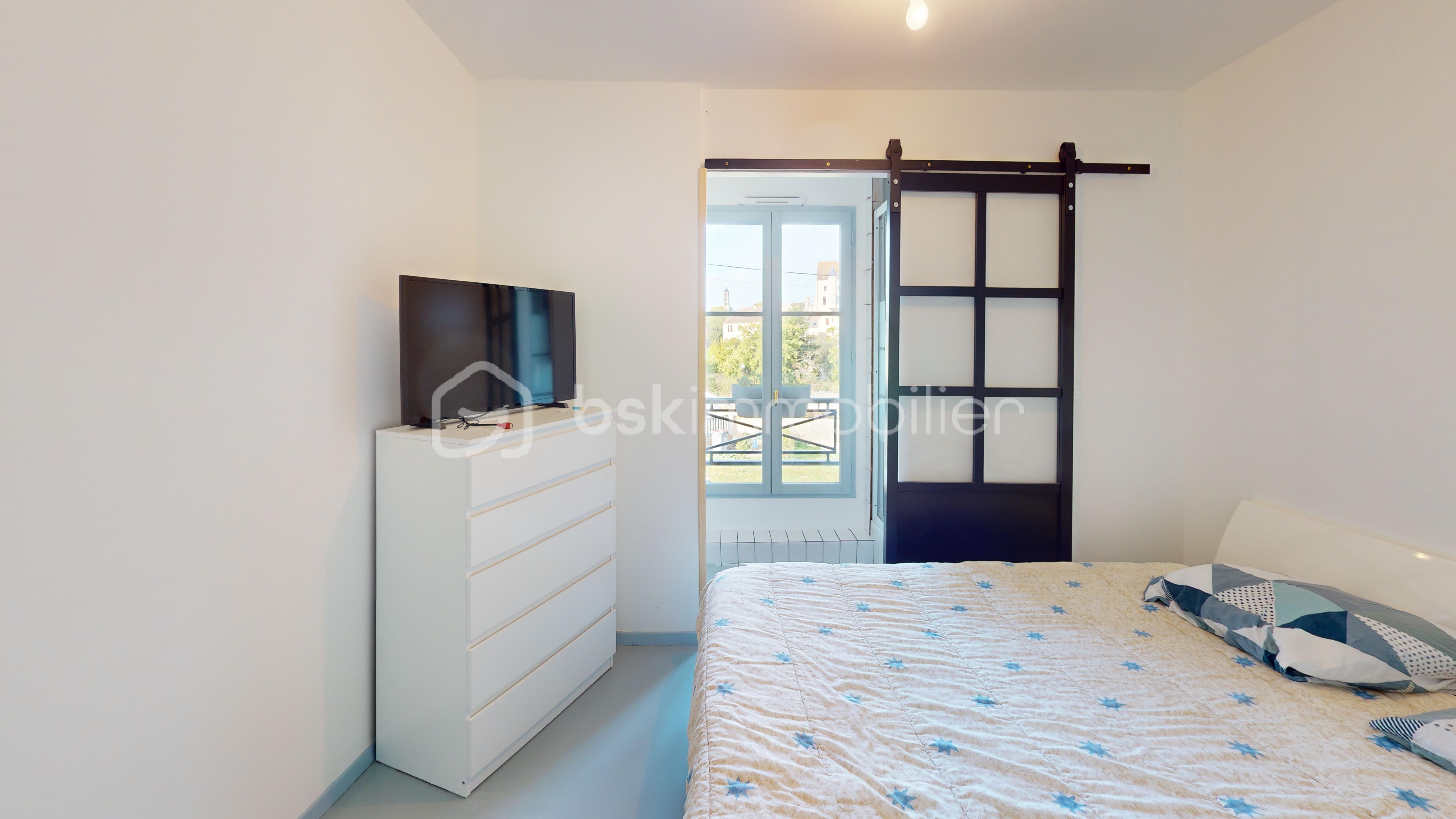 Maison de 124,50 m² - CHATEAU-LANDON-Bedroom(5).jpg