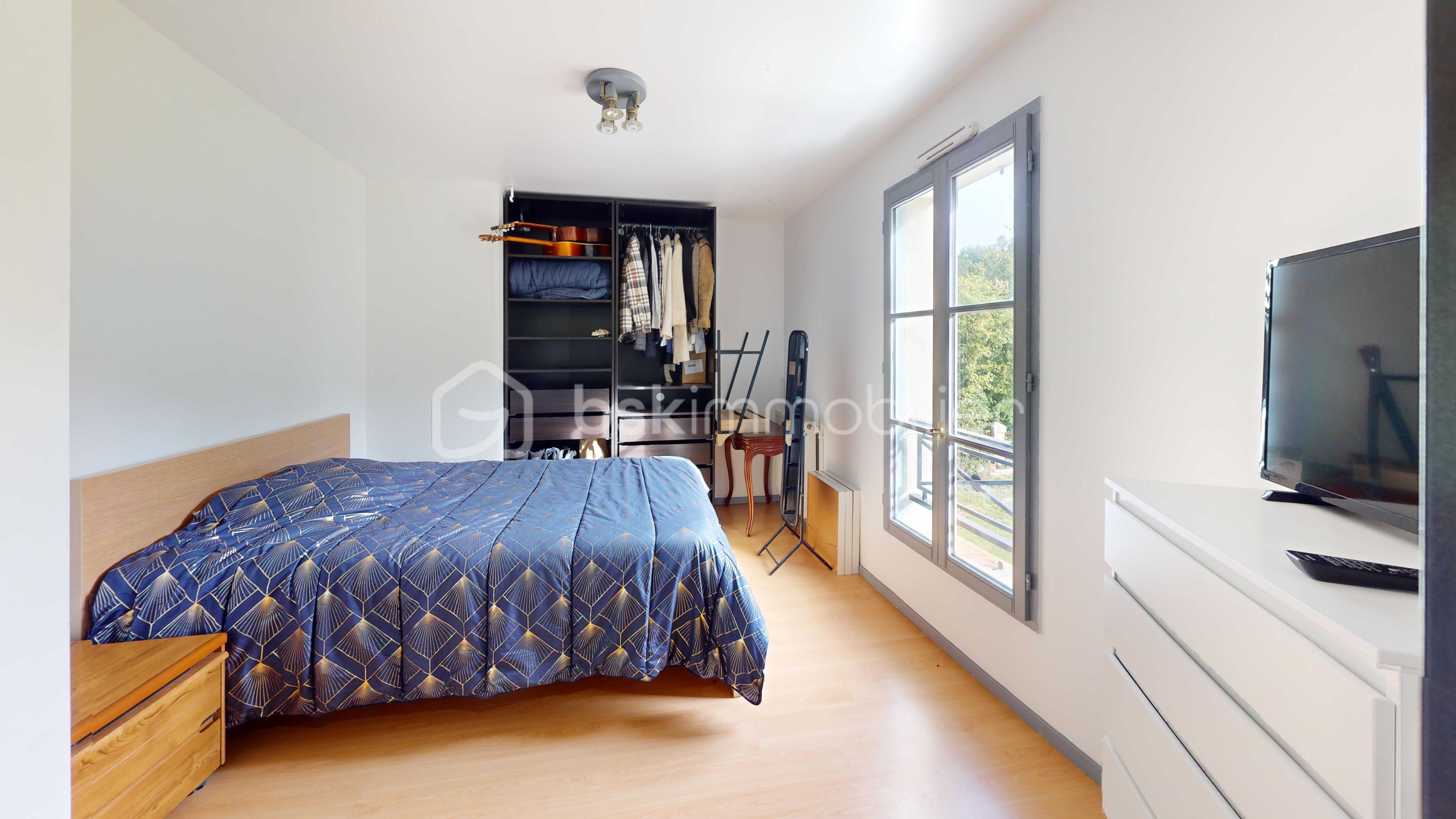 Maison de 124,50 m² - CHATEAU-LANDON-Bedroom.jpg