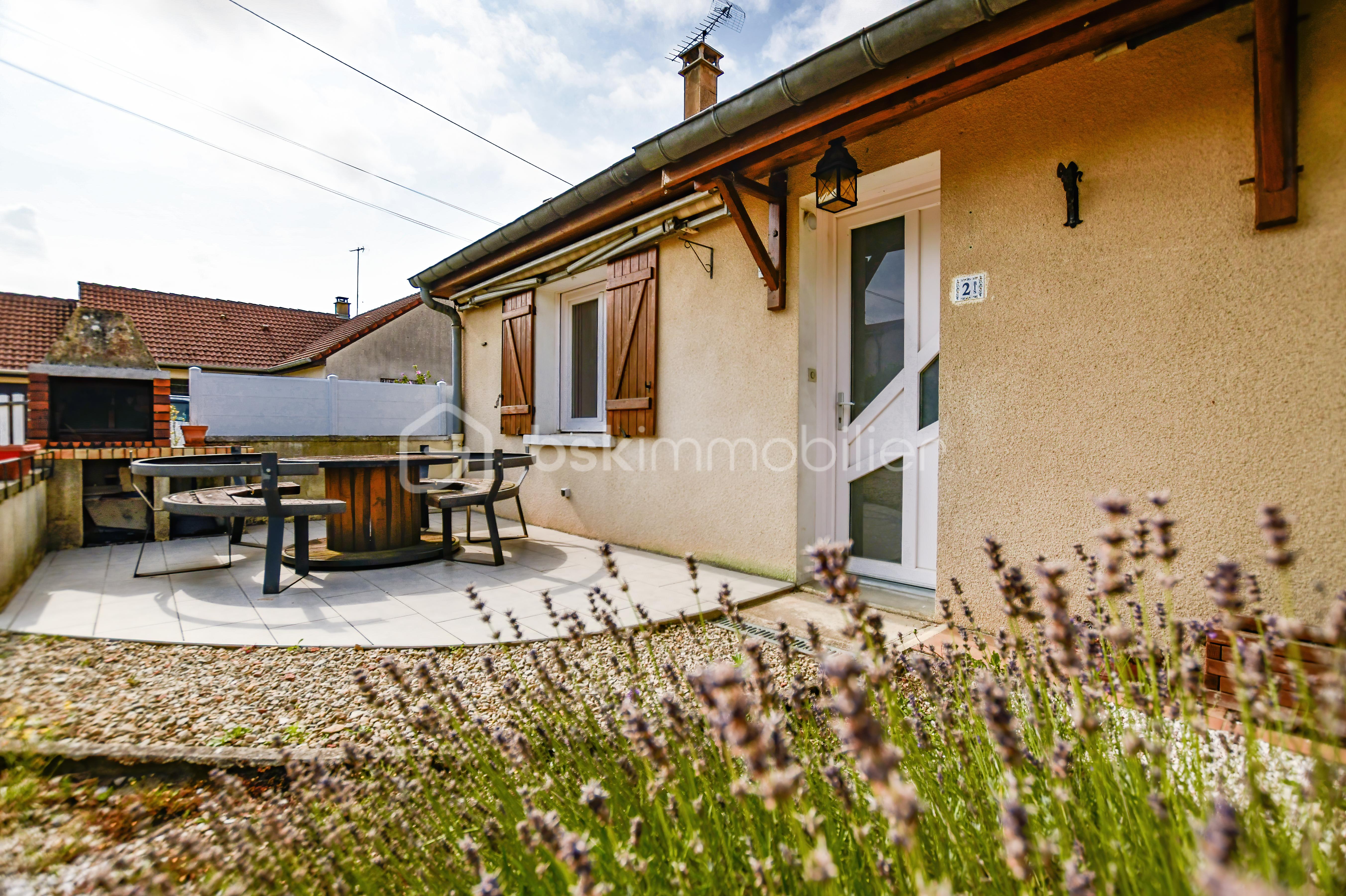 Pavillon de 100 m² - Maison de Villiers en Lieu M LUKASZEWIEZ et MME COEFFIER2.jpg
