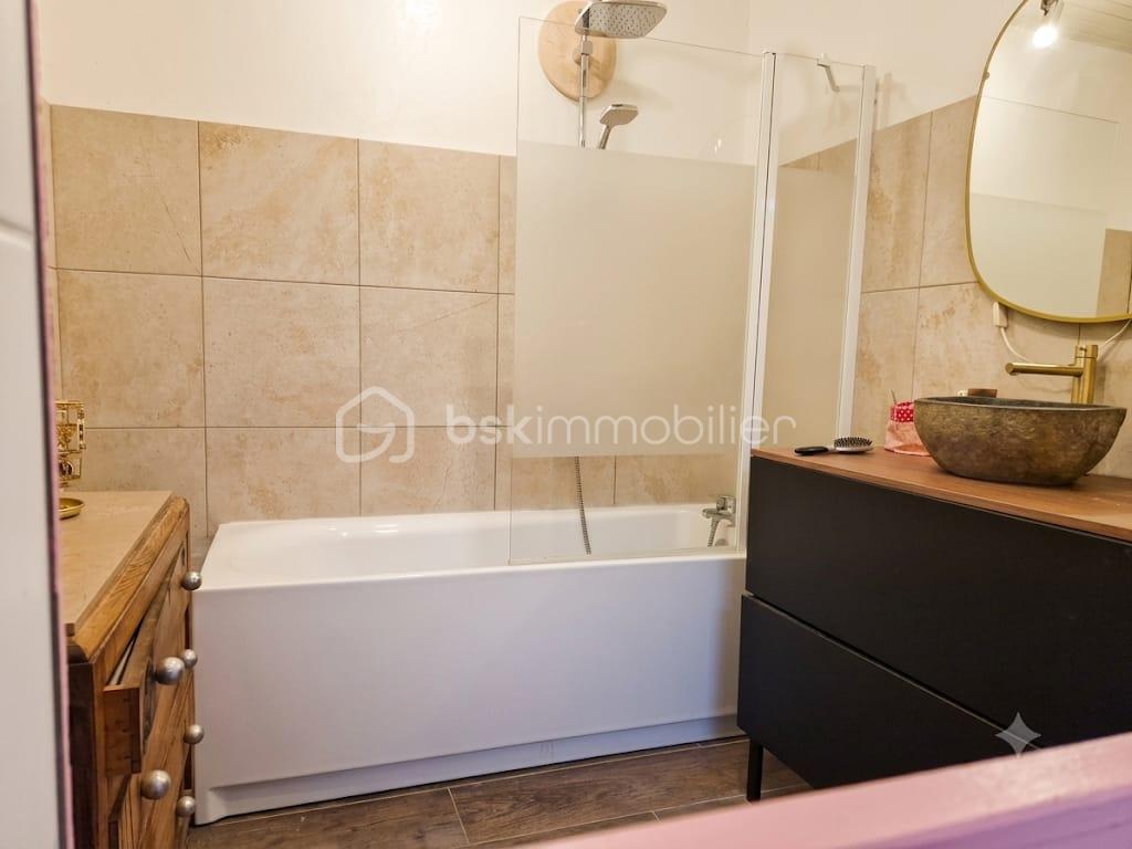 Corinne bruno bsk immobilier leers sdb.jpeg
