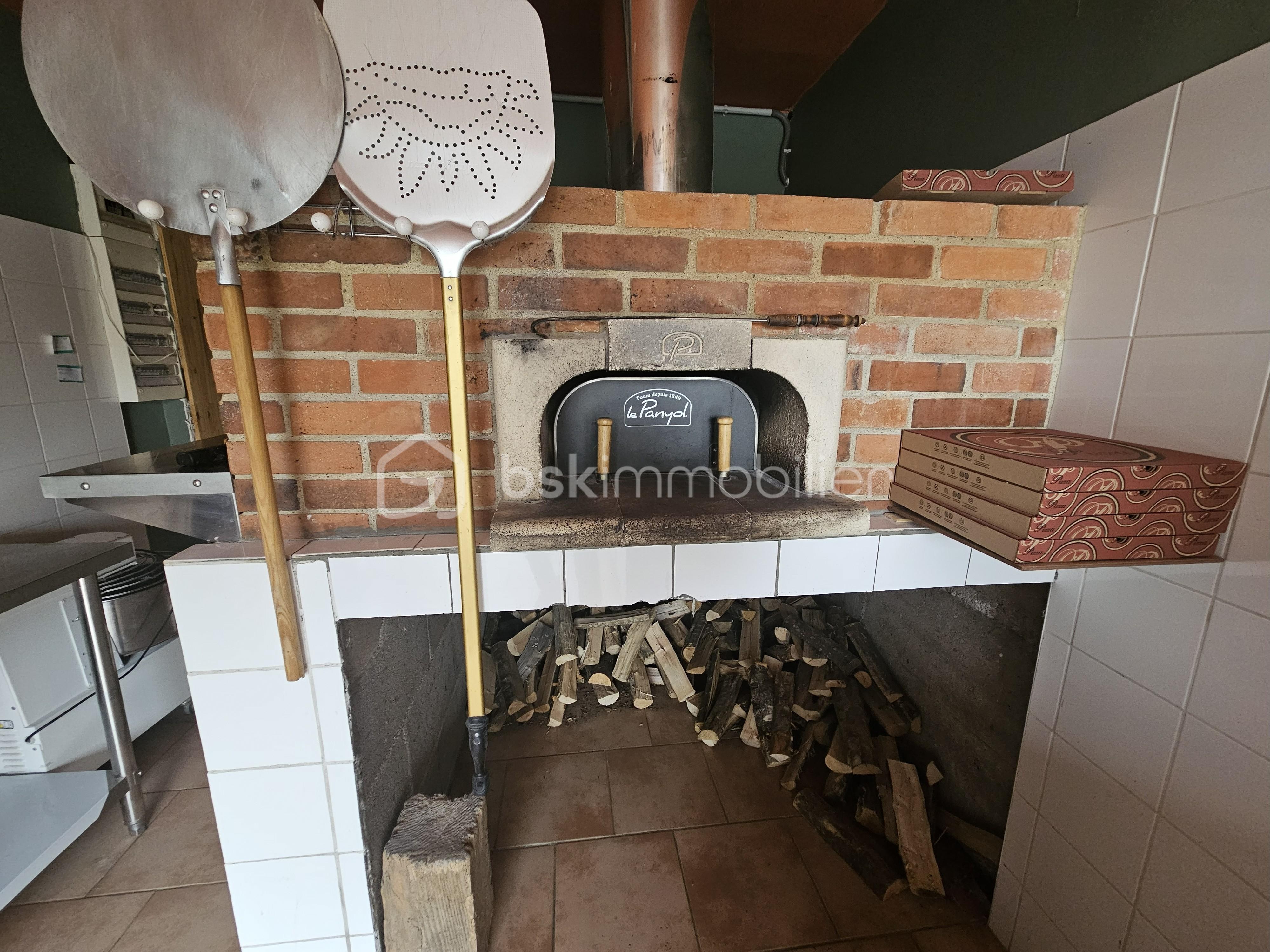 Fonds de commerce - Four.jpg