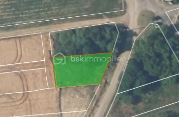 Terrain de 380 m² - TERRAIN 3.PNG