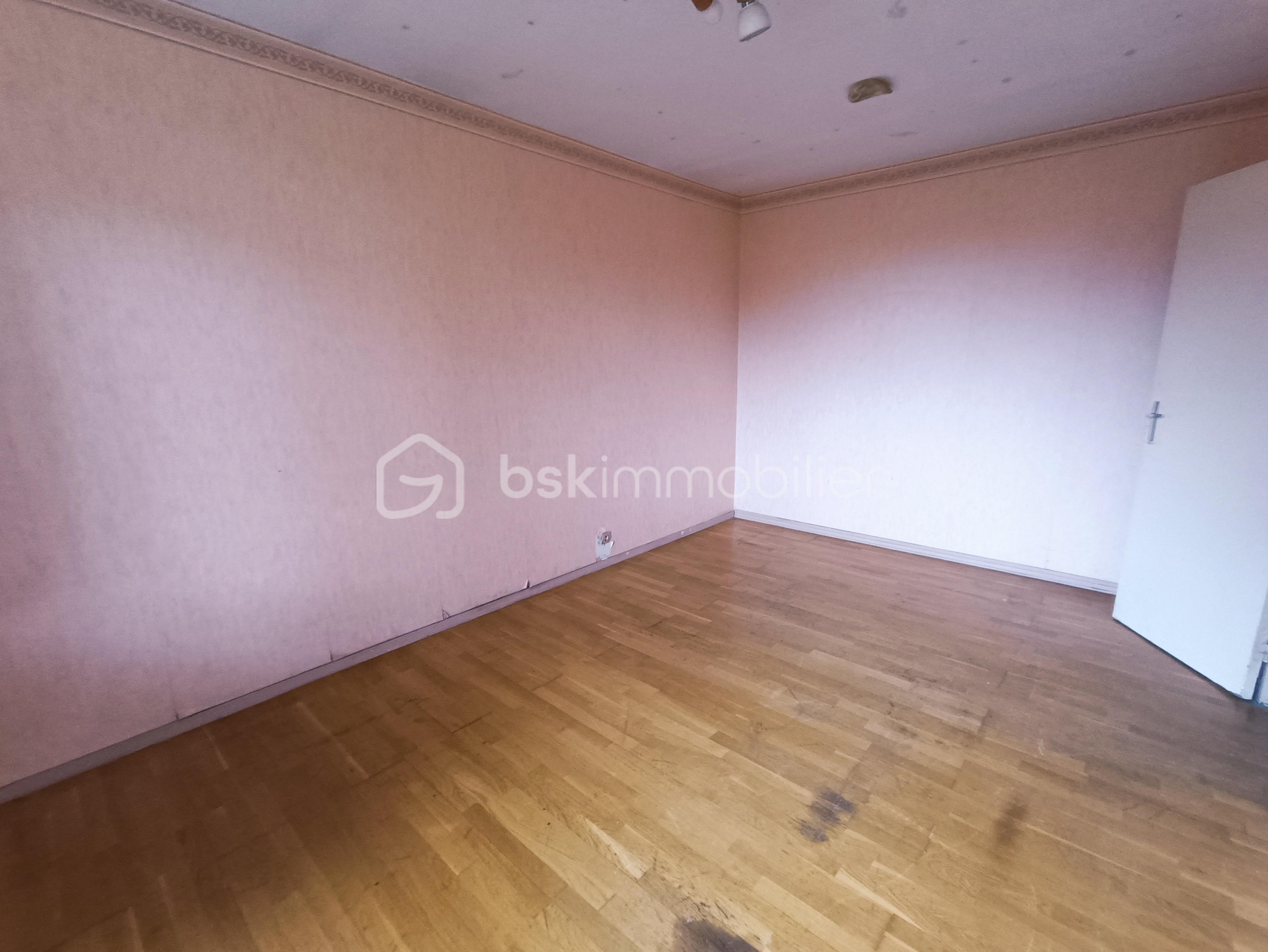 Maison traditionnelle de 90 m² - chambre 1..jpg