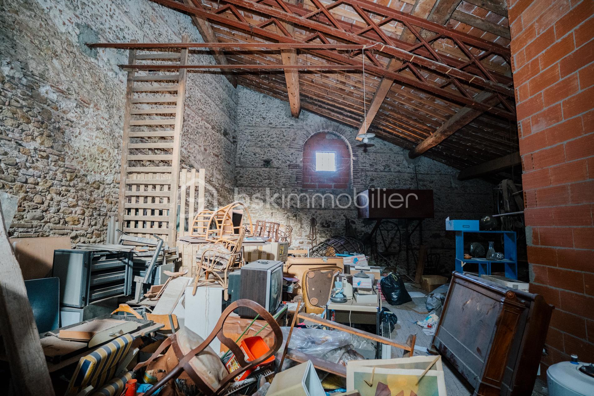 Immeuble mixte de 270 m² - Photos immeuble Bages-10.jpg