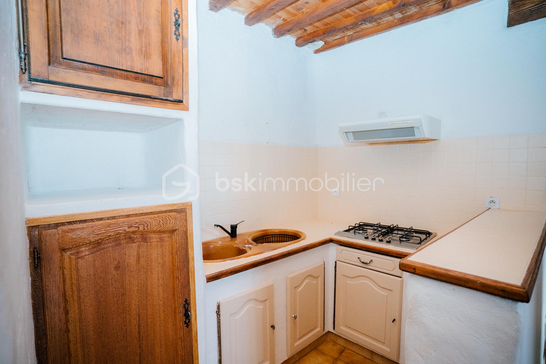 Immeuble mixte de 270 m² - Photos immeuble Bages-5.jpg