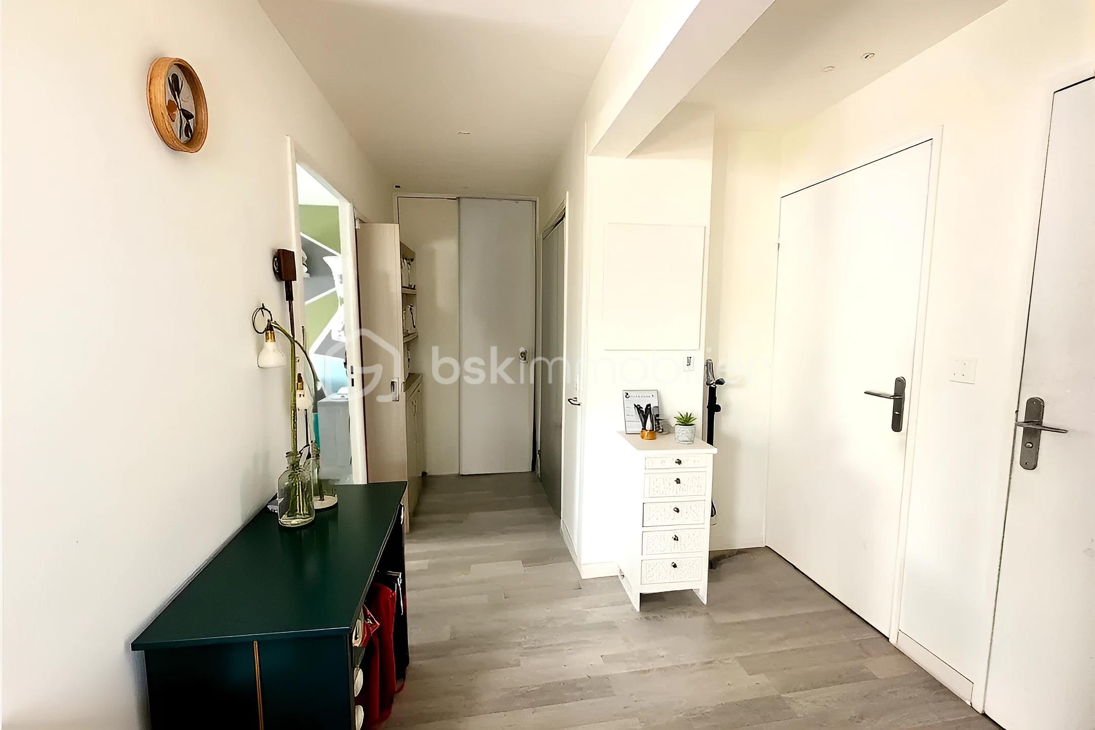 Appartement de 62 m² - hoqi-ed0ca5158bc040b88cd74f22c2f4ccbc.jpg
