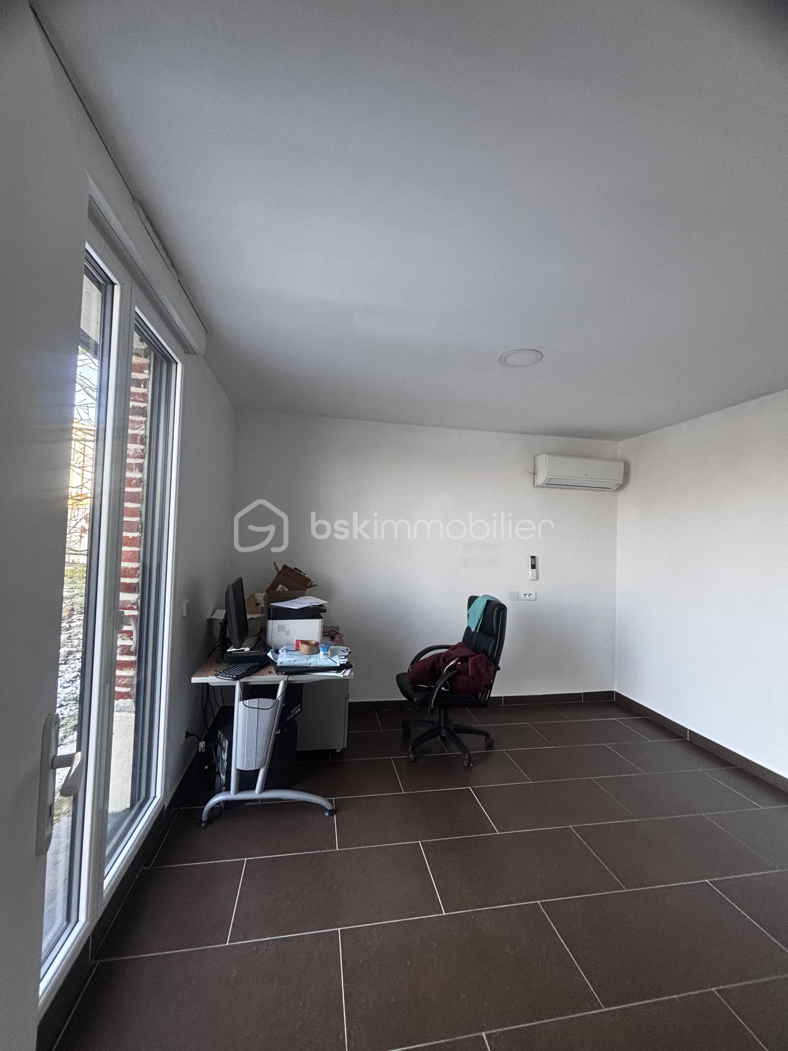 Corps de ferme de 210 m² - top CH 3 coté avant partie droite.jpg