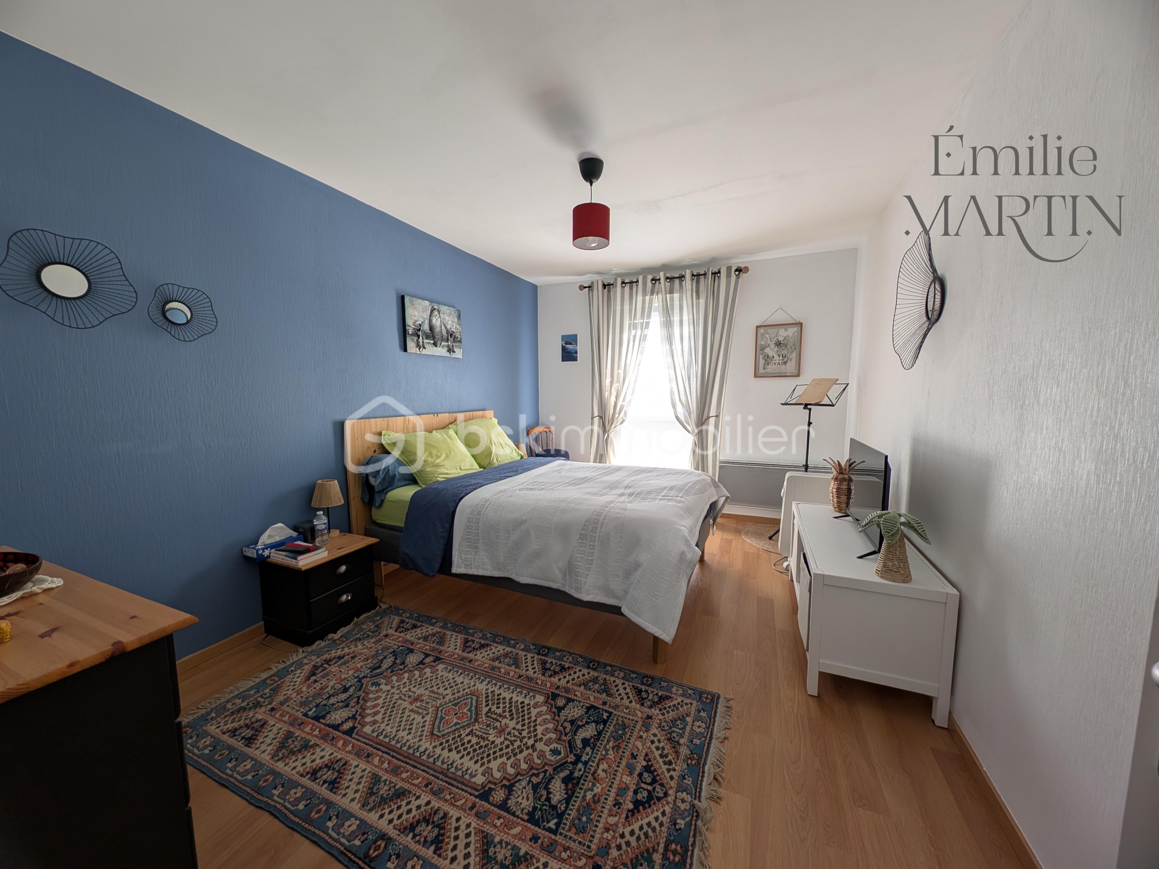 Agent immobilier La Chapelle des Fougeretz Emilie MARTIN.png