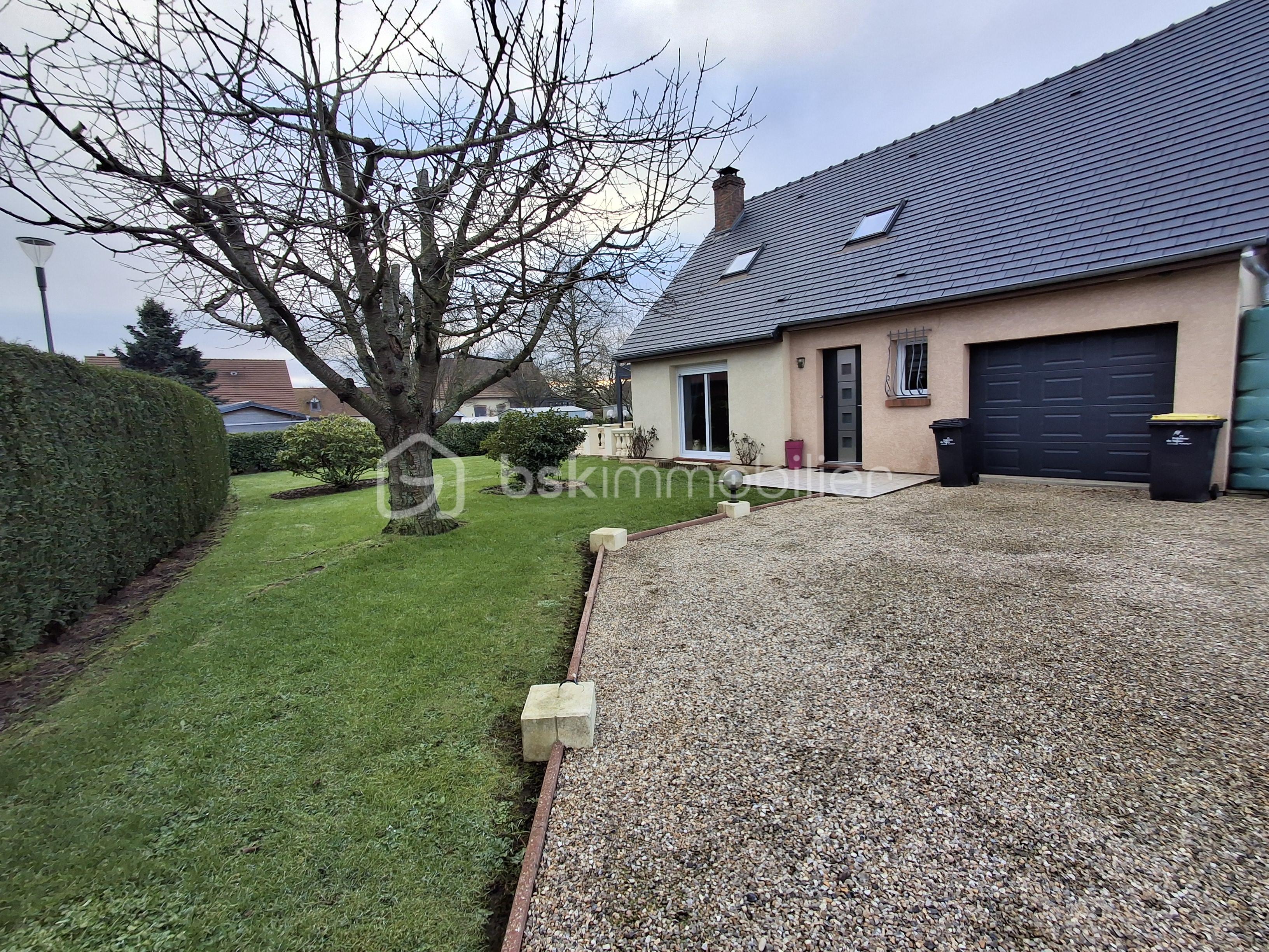 VUE FACADE DEPUIS PORTAIL ENTREE Paysage.jpg