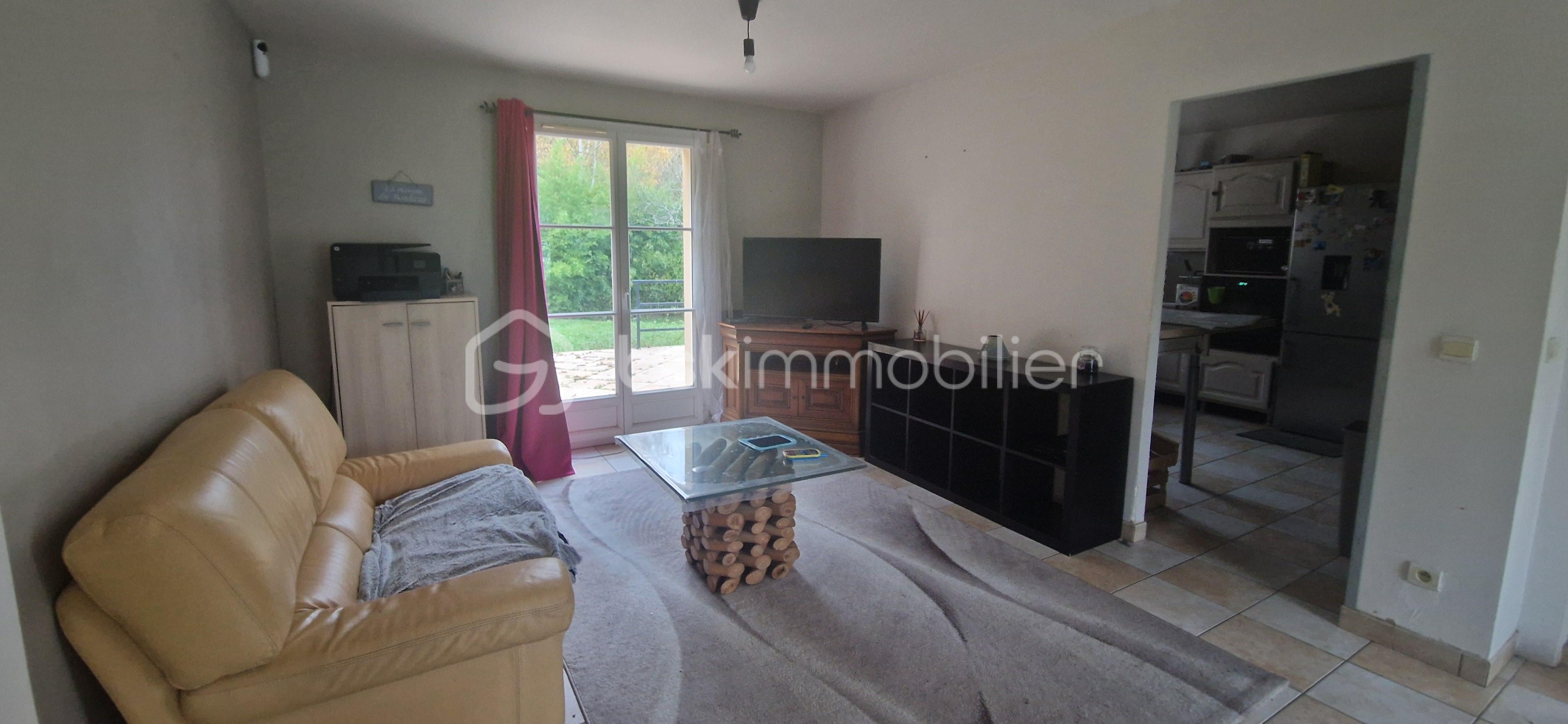 Maison traditionnelle de 142 m² - salon.jpg