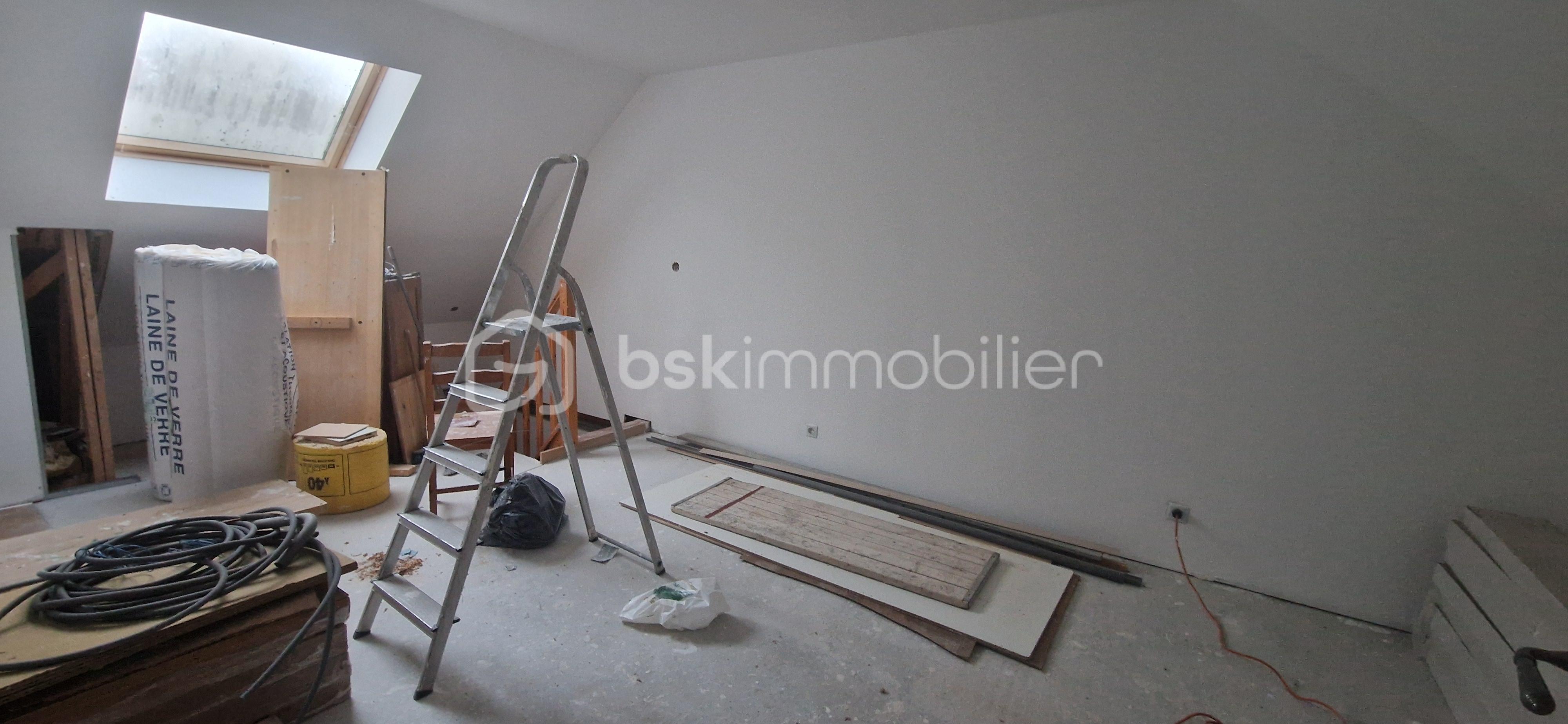 Maison traditionnelle de 142 m² - chambre à finir étage.jpg