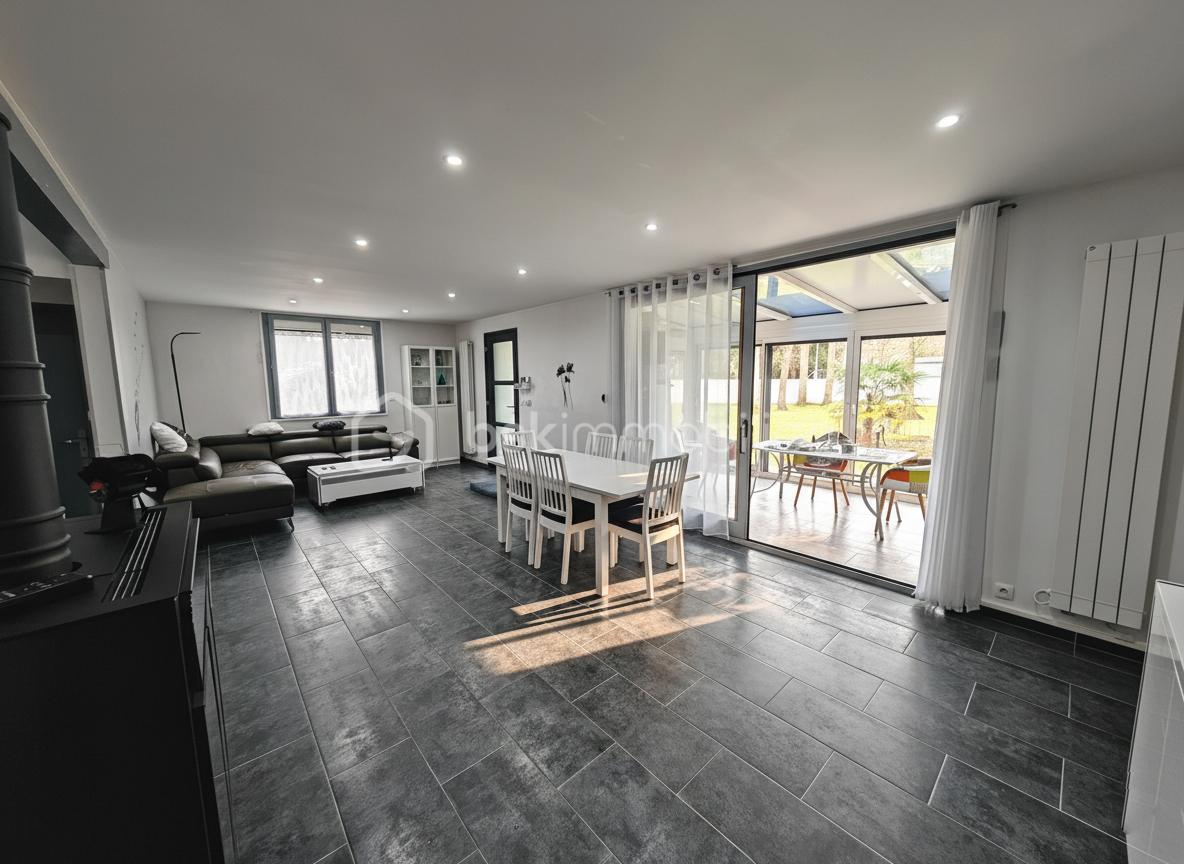 Maison d architecte de 135 m² - salon.jpg