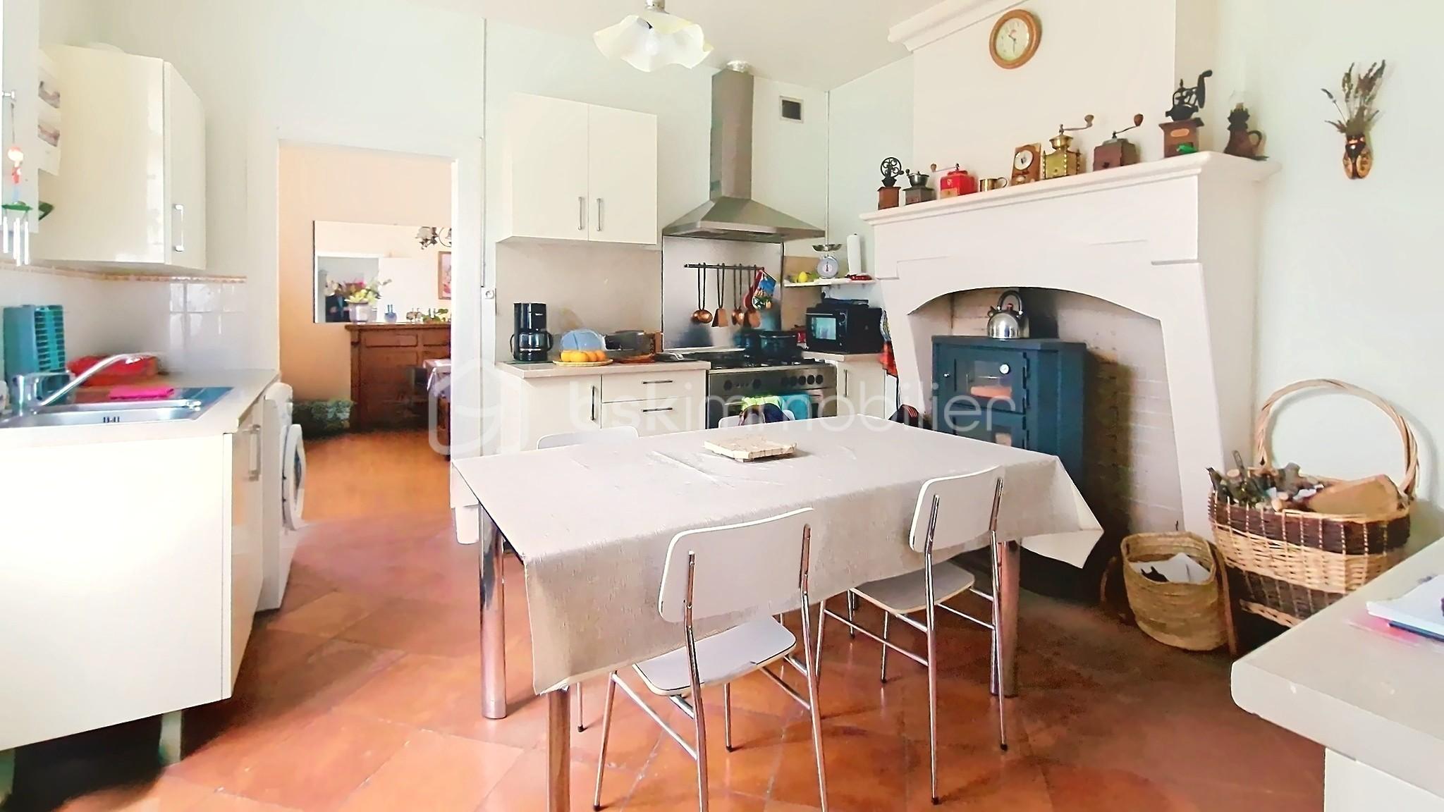 Maison traditionnelle de 100 m² - petit_00000_b158899.jpeg