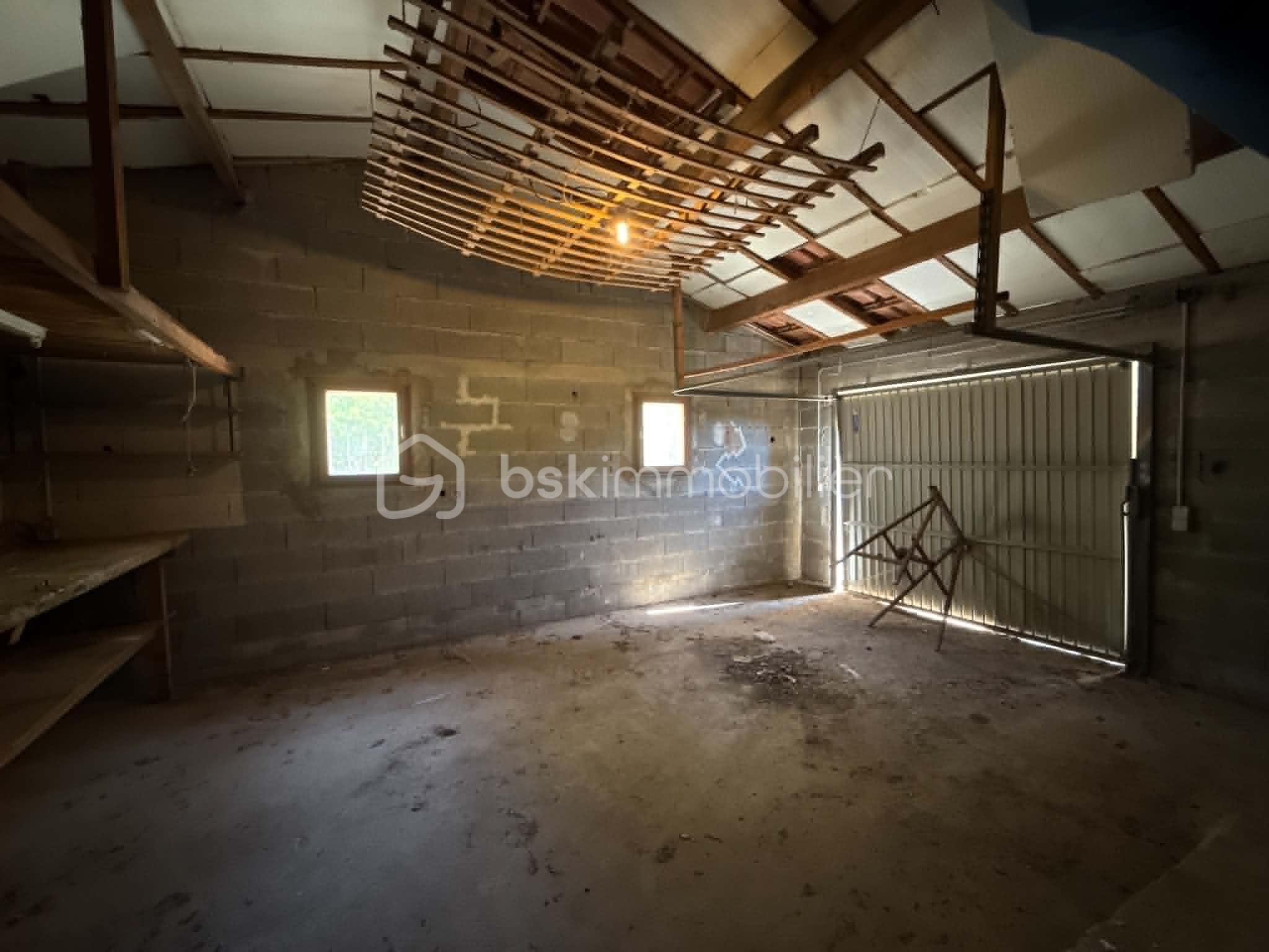 garage.jpg