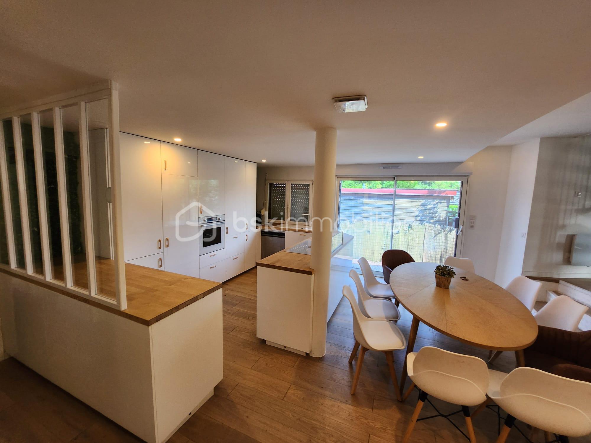 Immeuble de 216 m² - WhatsApp Image 2025-07-25 à 20.05.20_0aacbba8.jpg