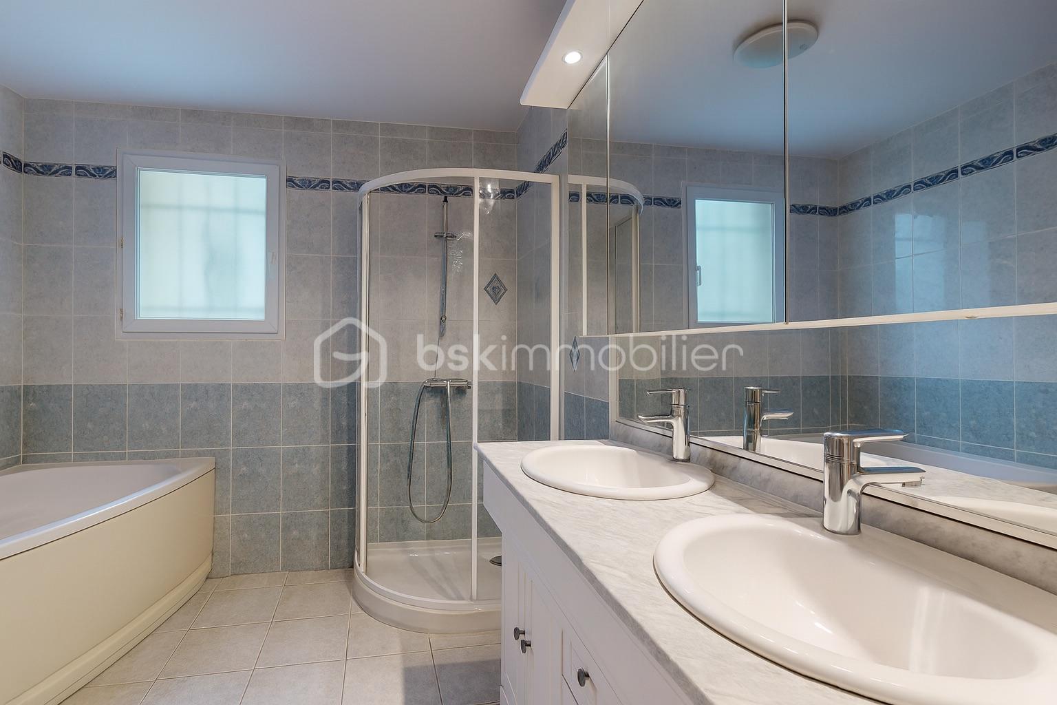 Maison de 157 m² - ChatGPT Image 23 nov. 2025, 22_32_25.jpg