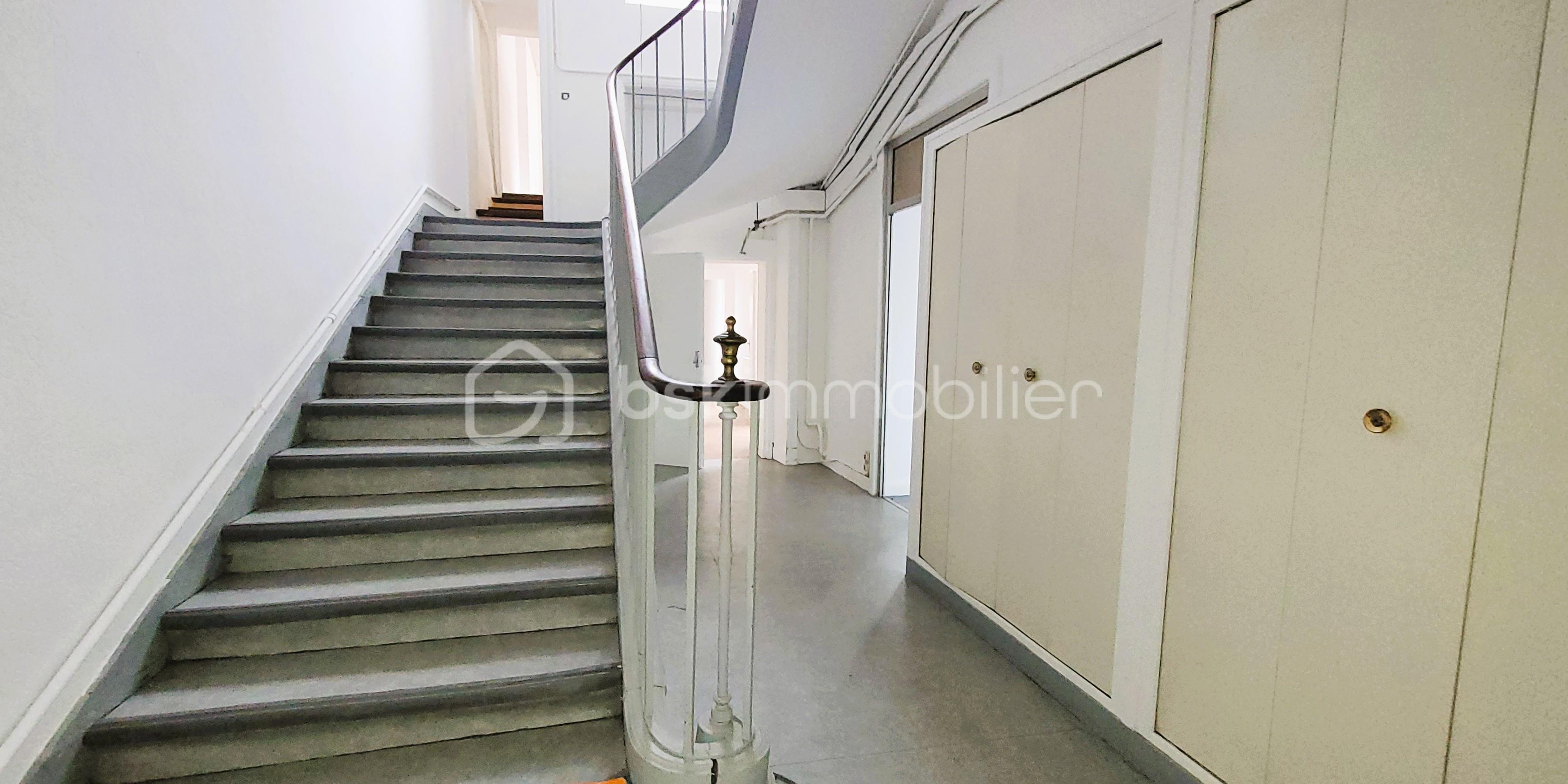 Immeuble de bureaux de 413 m² - 20260127_140510b.jpg