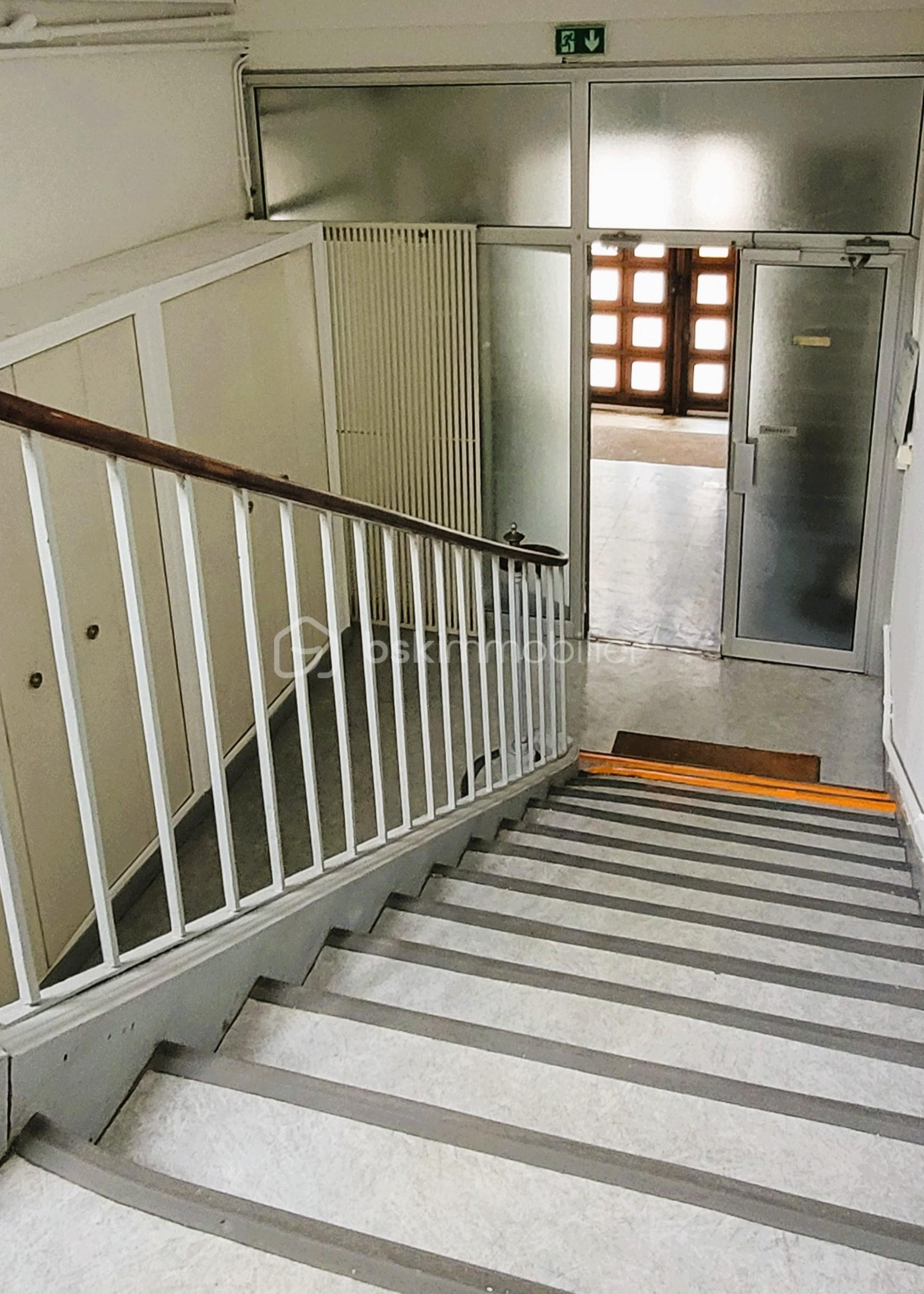 Immeuble de bureaux de 413 m² - 20260127_142134b.jpg