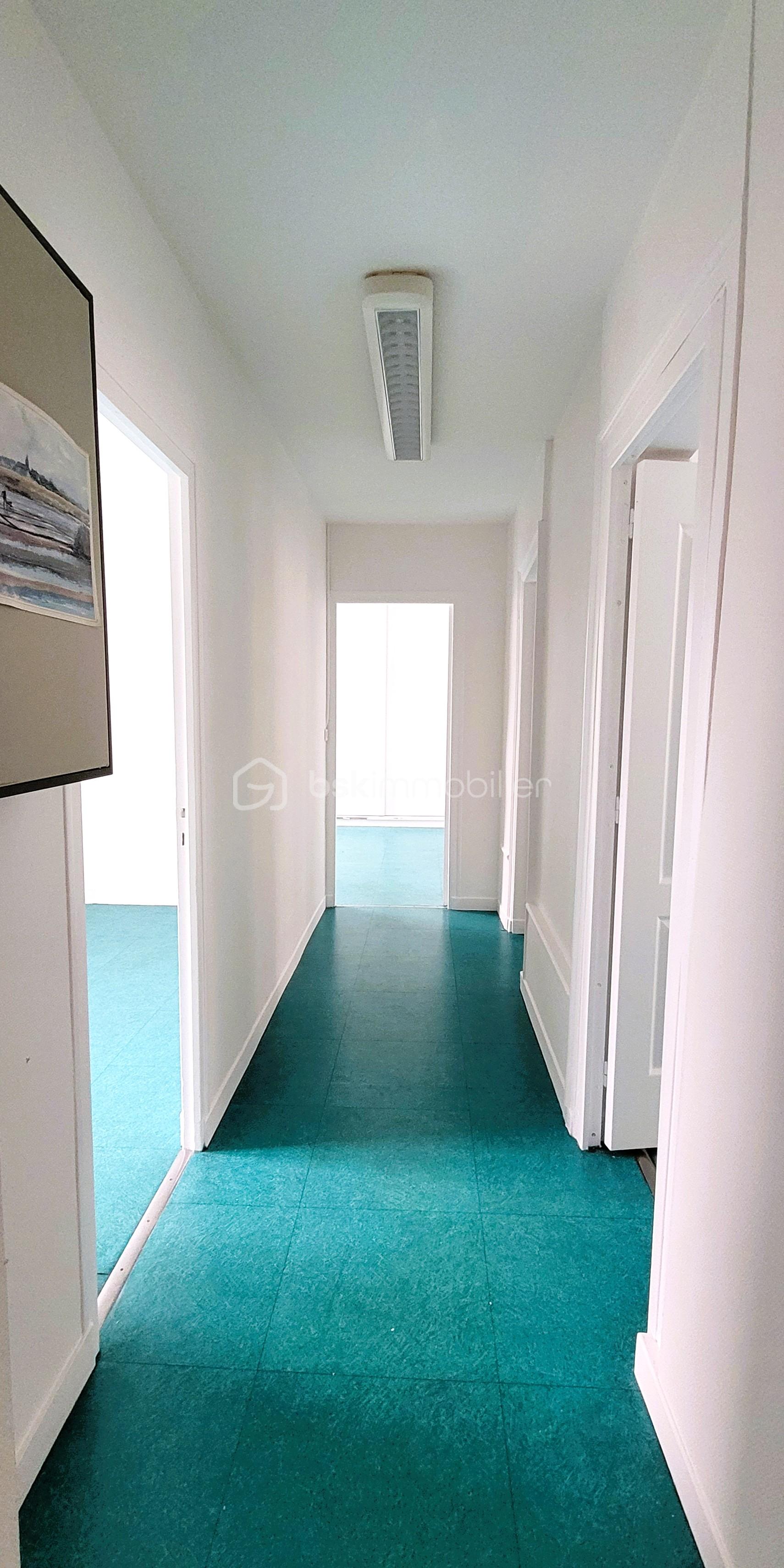 Immeuble de bureaux de 413 m² - 20260127_140725b.jpg