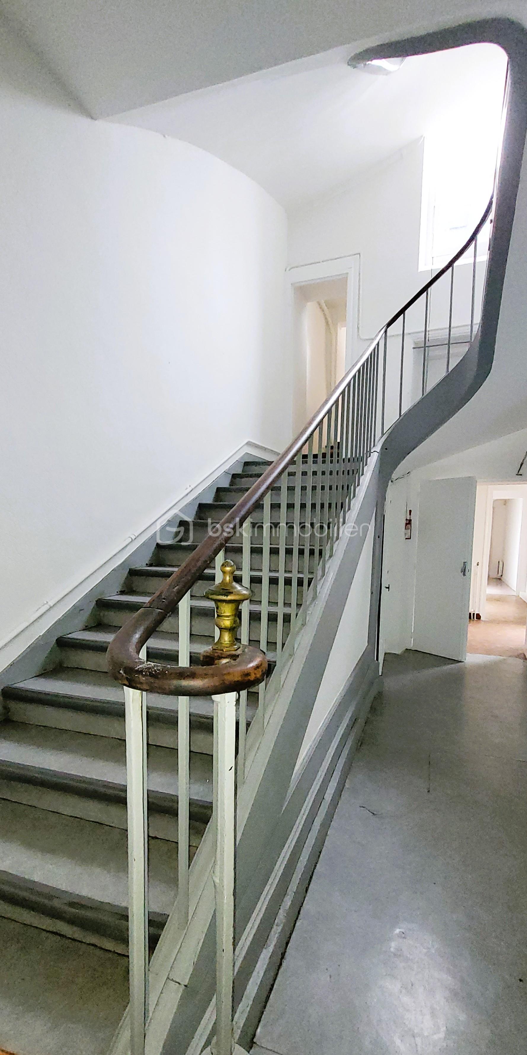 Immeuble de bureaux de 413 m² - 20260127_140310b.jpg