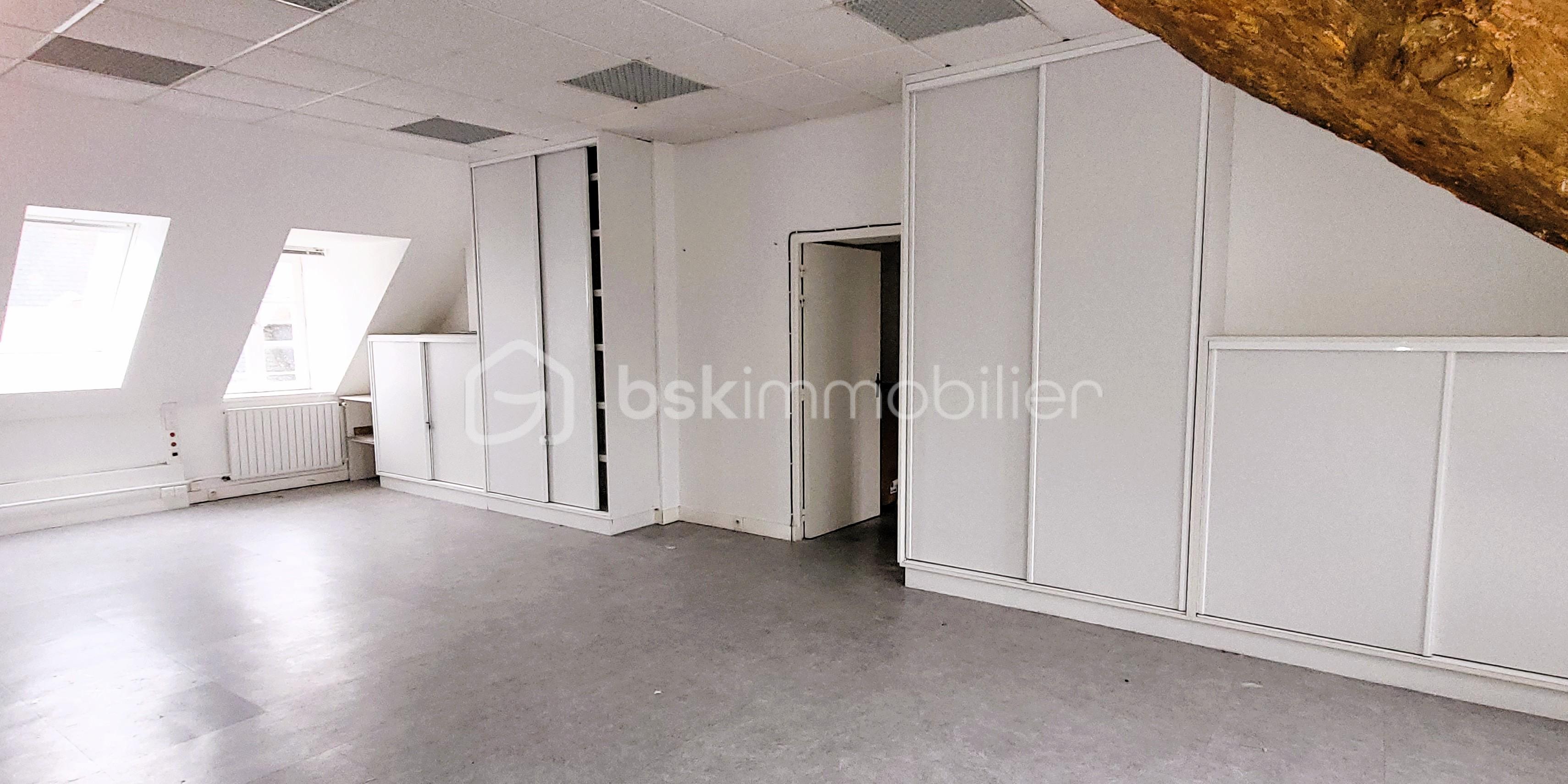 Immeuble de bureaux de 413 m² - 20260127_141858b.jpg