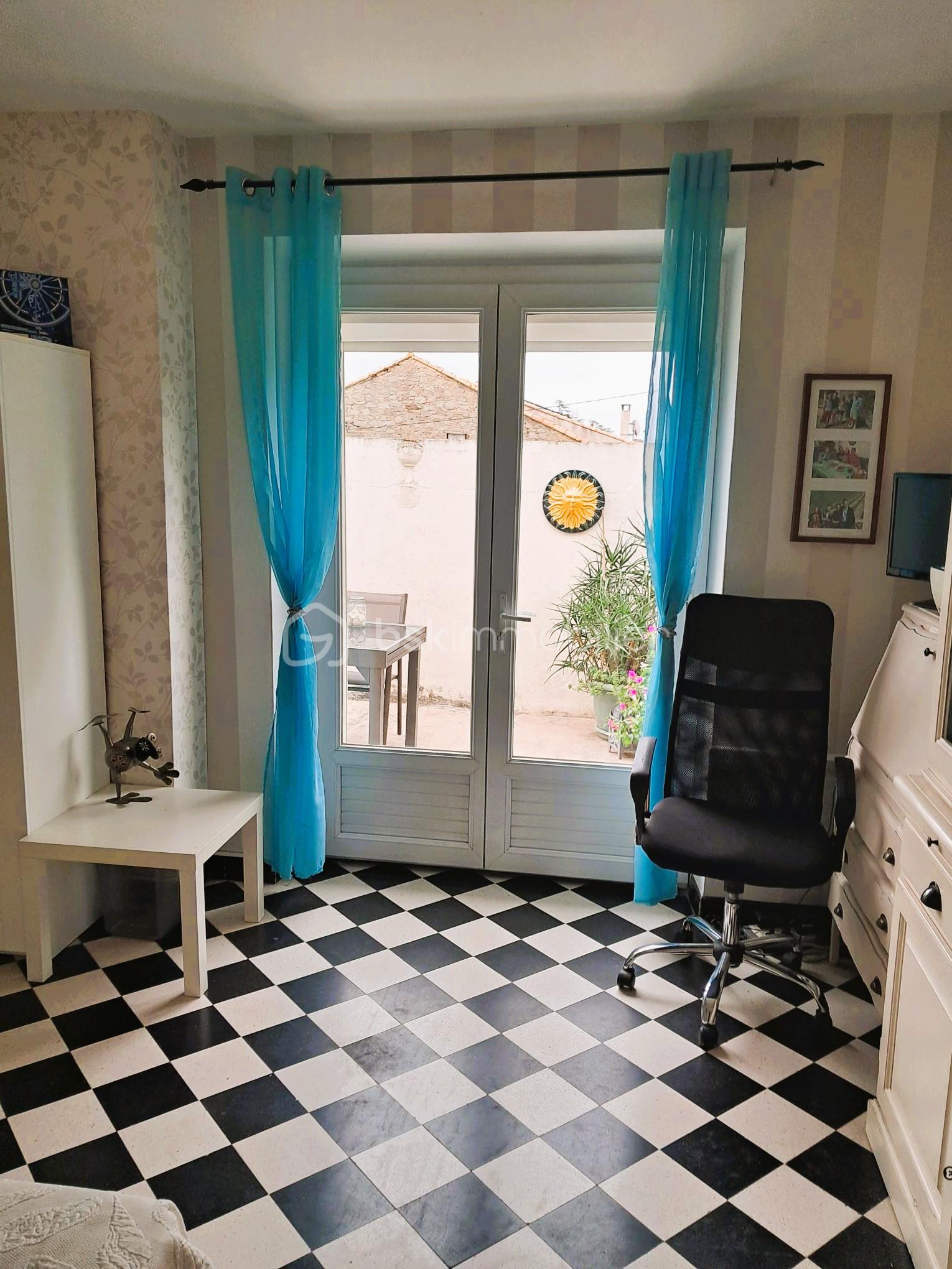 Maison ancienne de 109 m² - 2b-chambre bureau.jpg