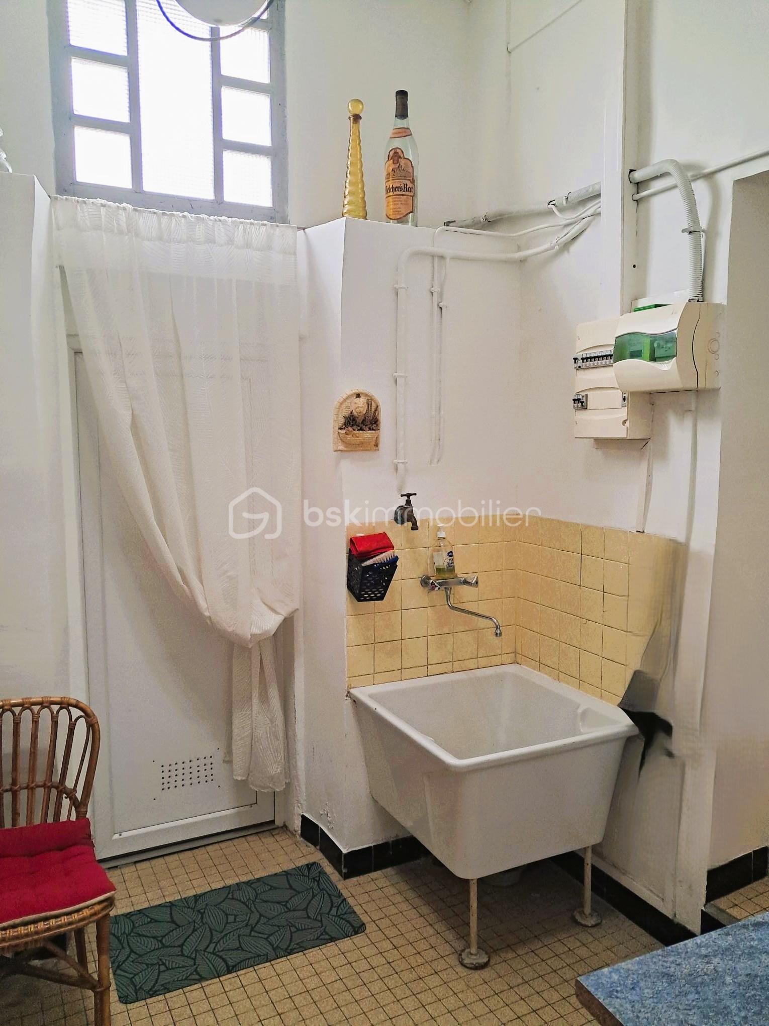 Maison ancienne de 109 m² - 4b-buanderie.jpg