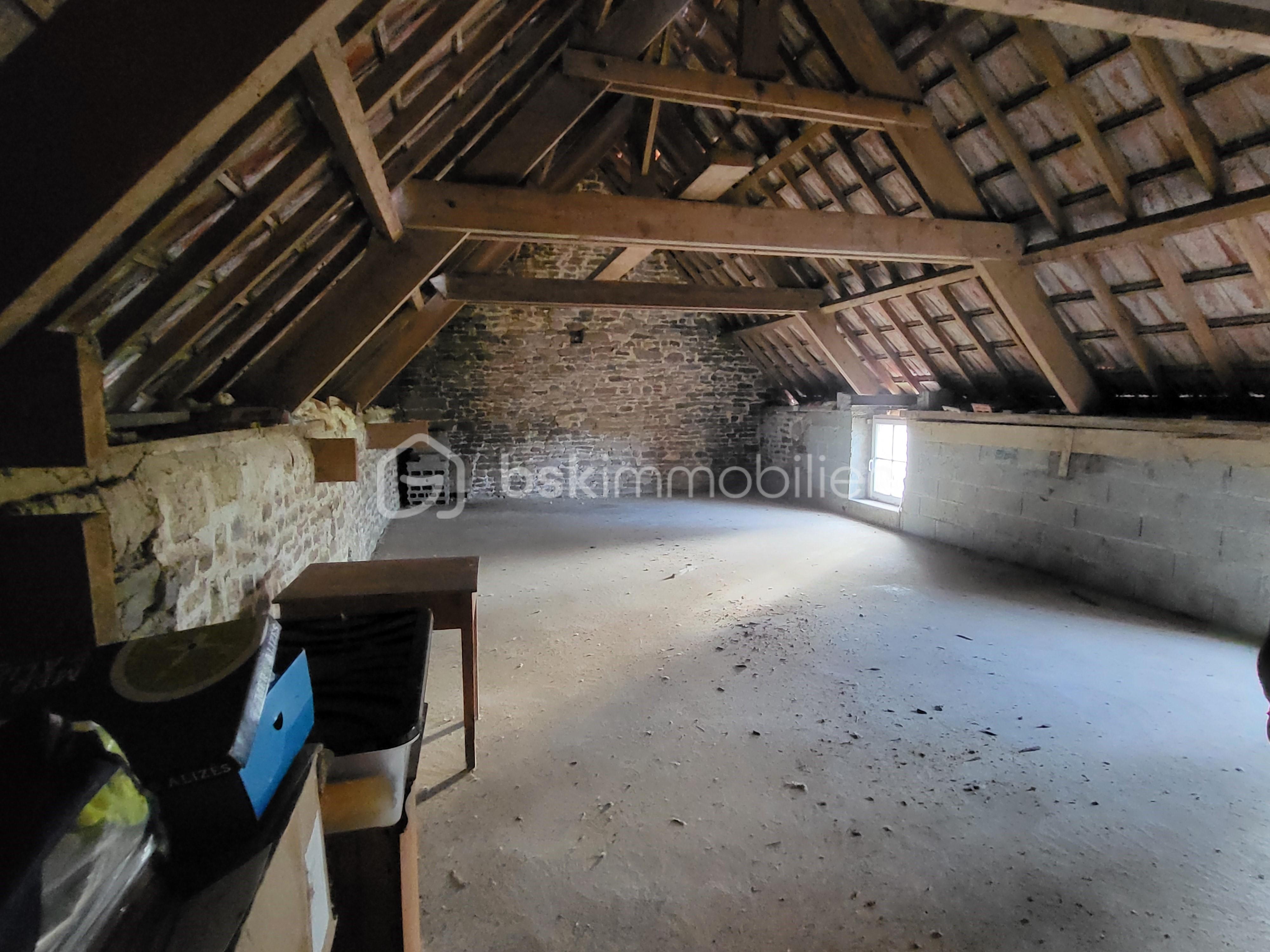 Maison de 120 m² - grenier.jpg