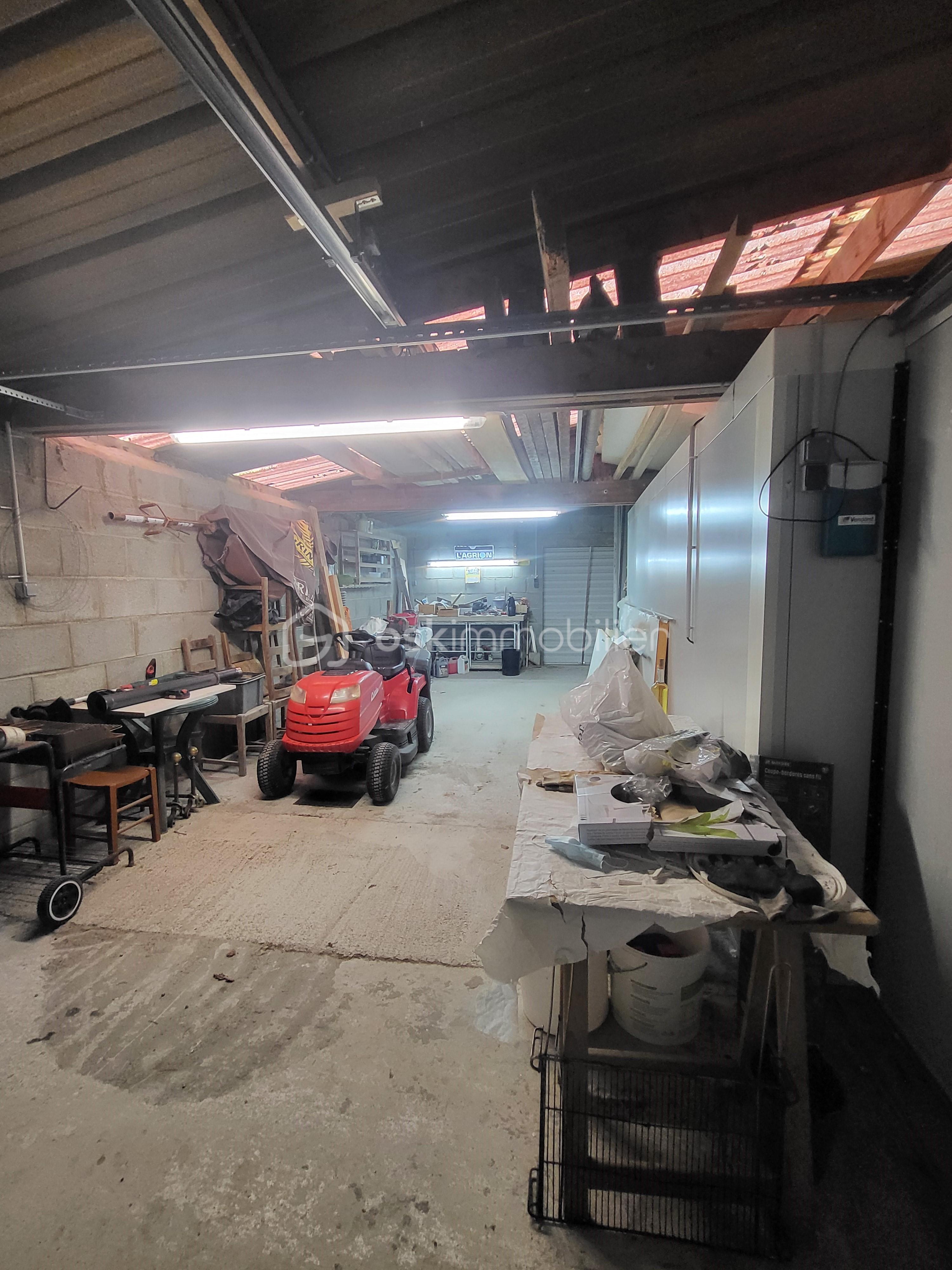 Maison de 120 m² - garage.jpg