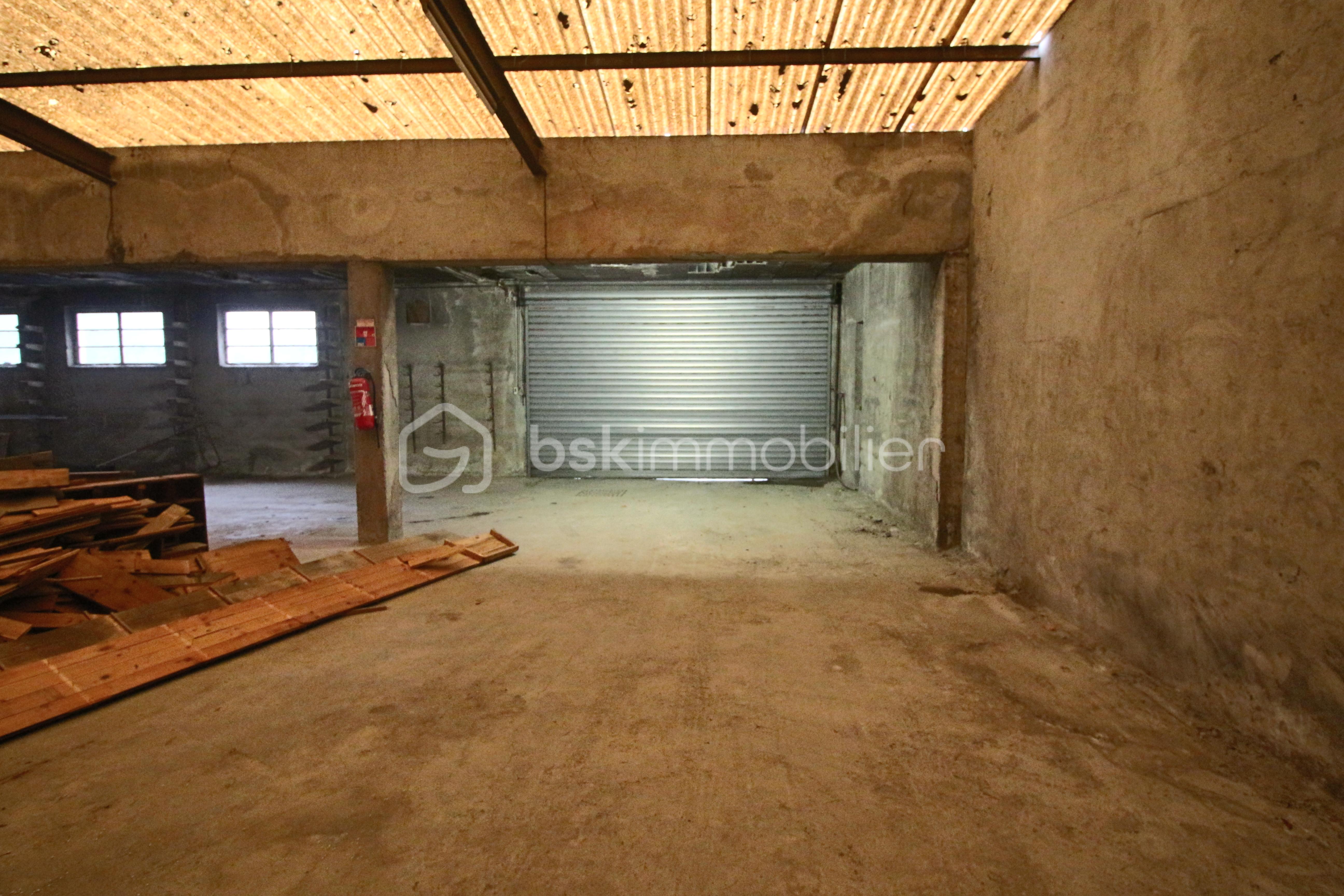 Local commercial de 107 m²
